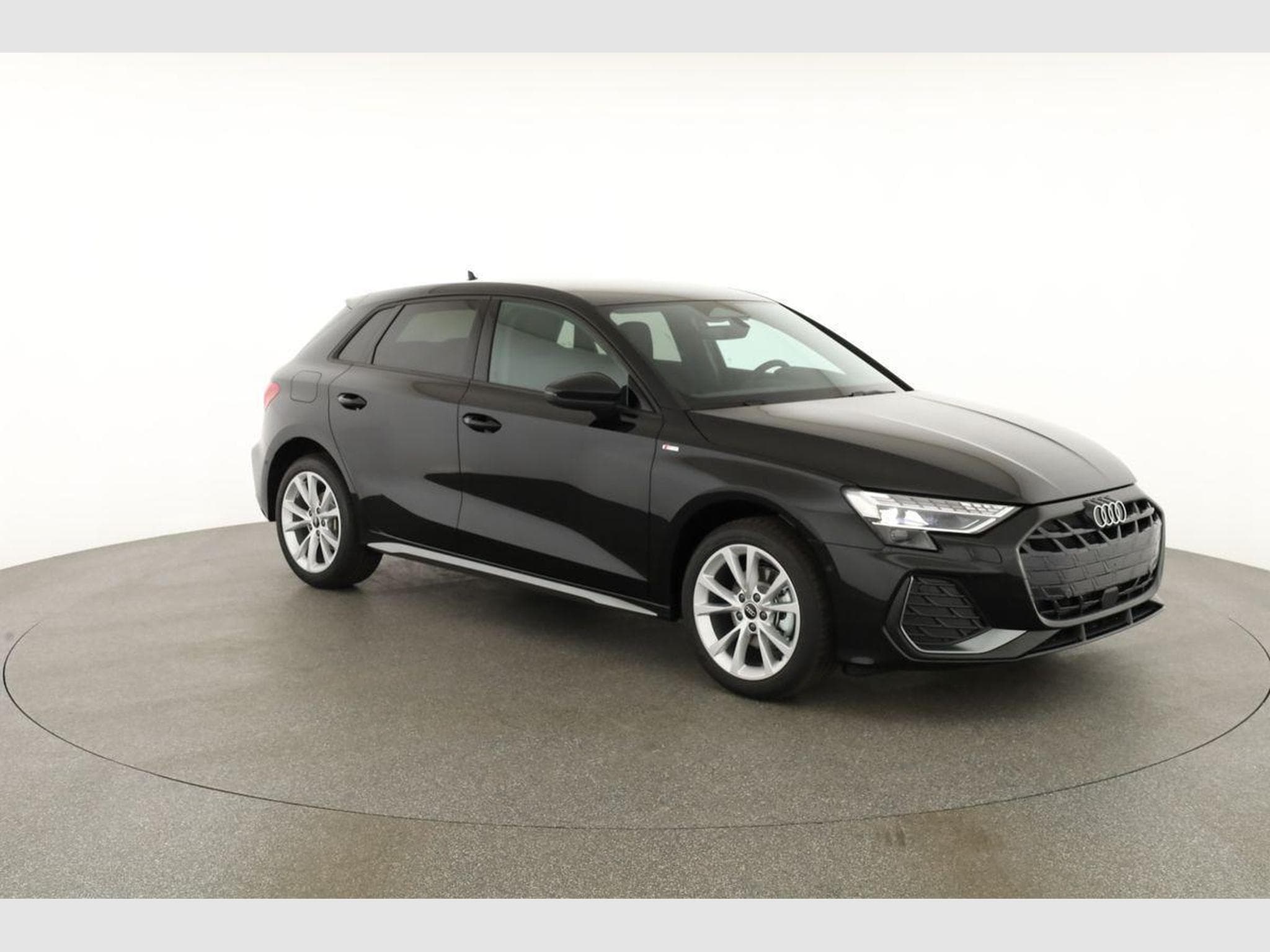 Audi A3 Sportback TFSI 110 kW S line (2026) - Photo 24