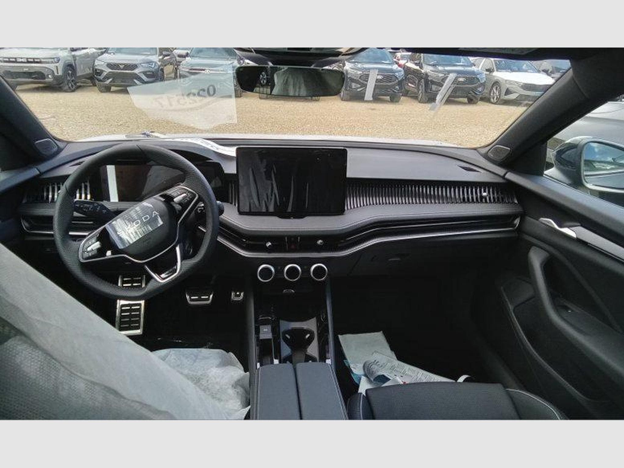 Skoda Superb Sportline 1.5 TSI iV 6-Gang-DSG (2025) - Foto 7
