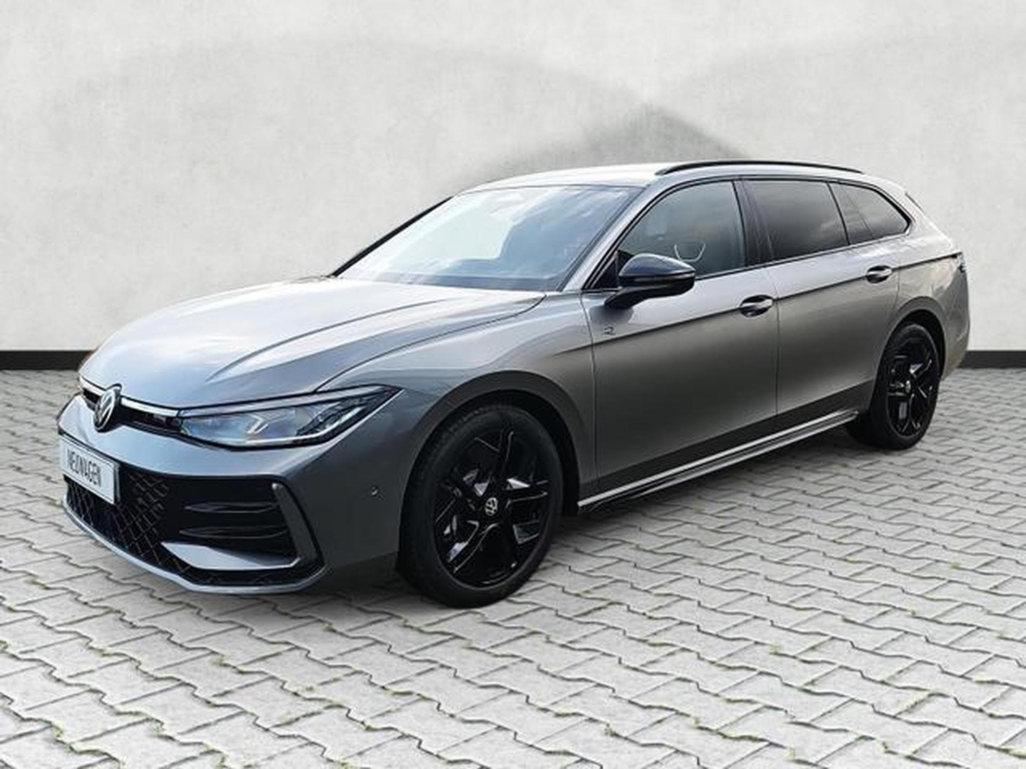 VW Passat Variant 2.0 TDI 142 kW 4Motion R-Line (2026) - Photo 3