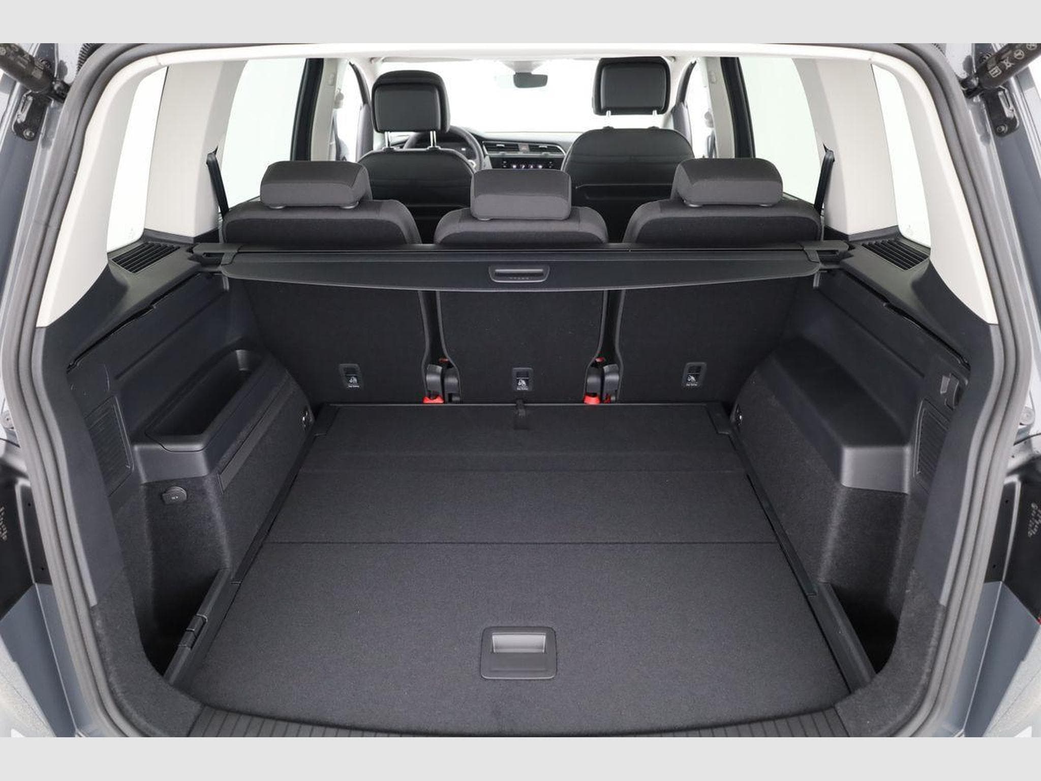VW Touran Comfortline BMT/Start-Stopp (2026) - Photo 11