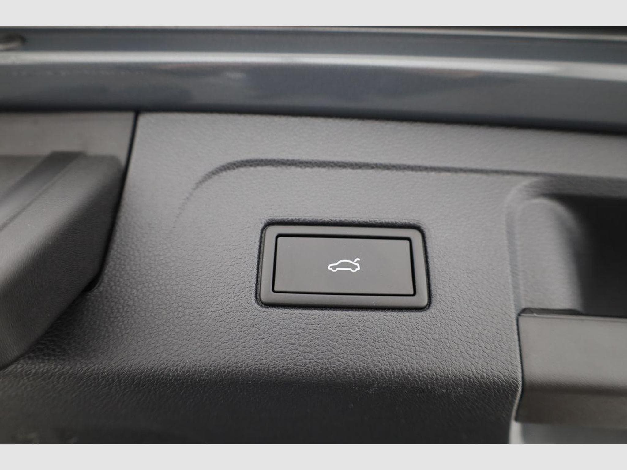 VW Touran Comfortline BMT/Start-Stopp (2026) - Photo 12