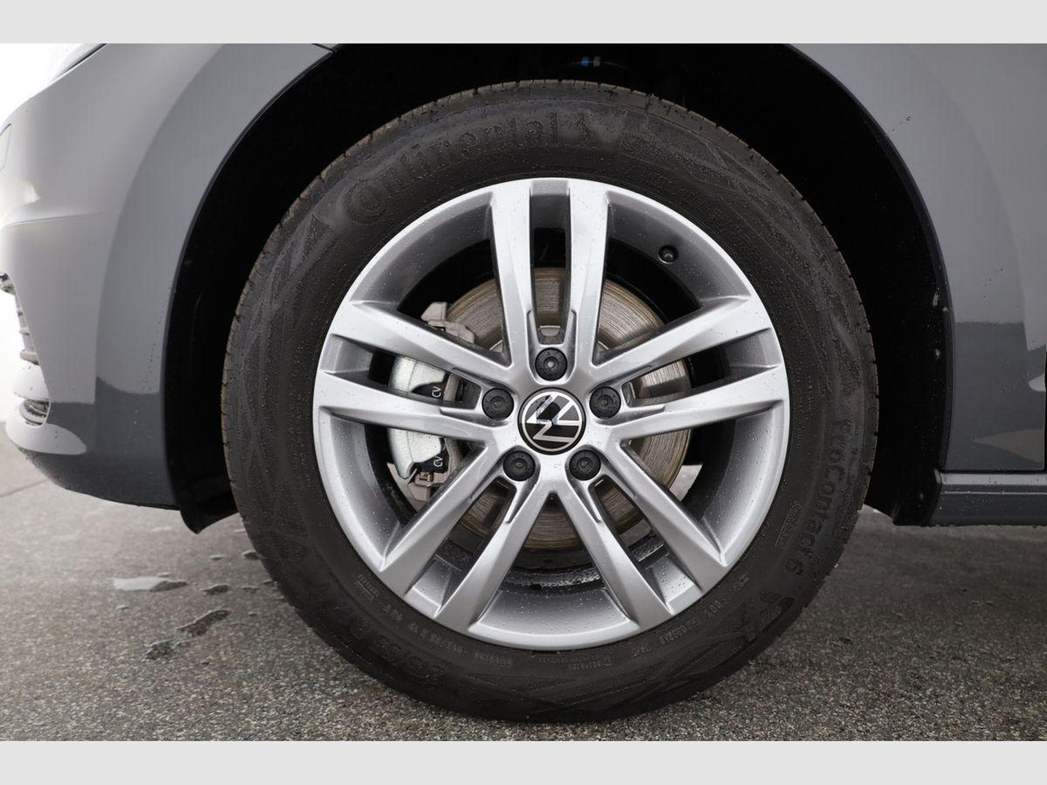 VW Touran Comfortline BMT/Start-Stopp (2026) - Photo 13