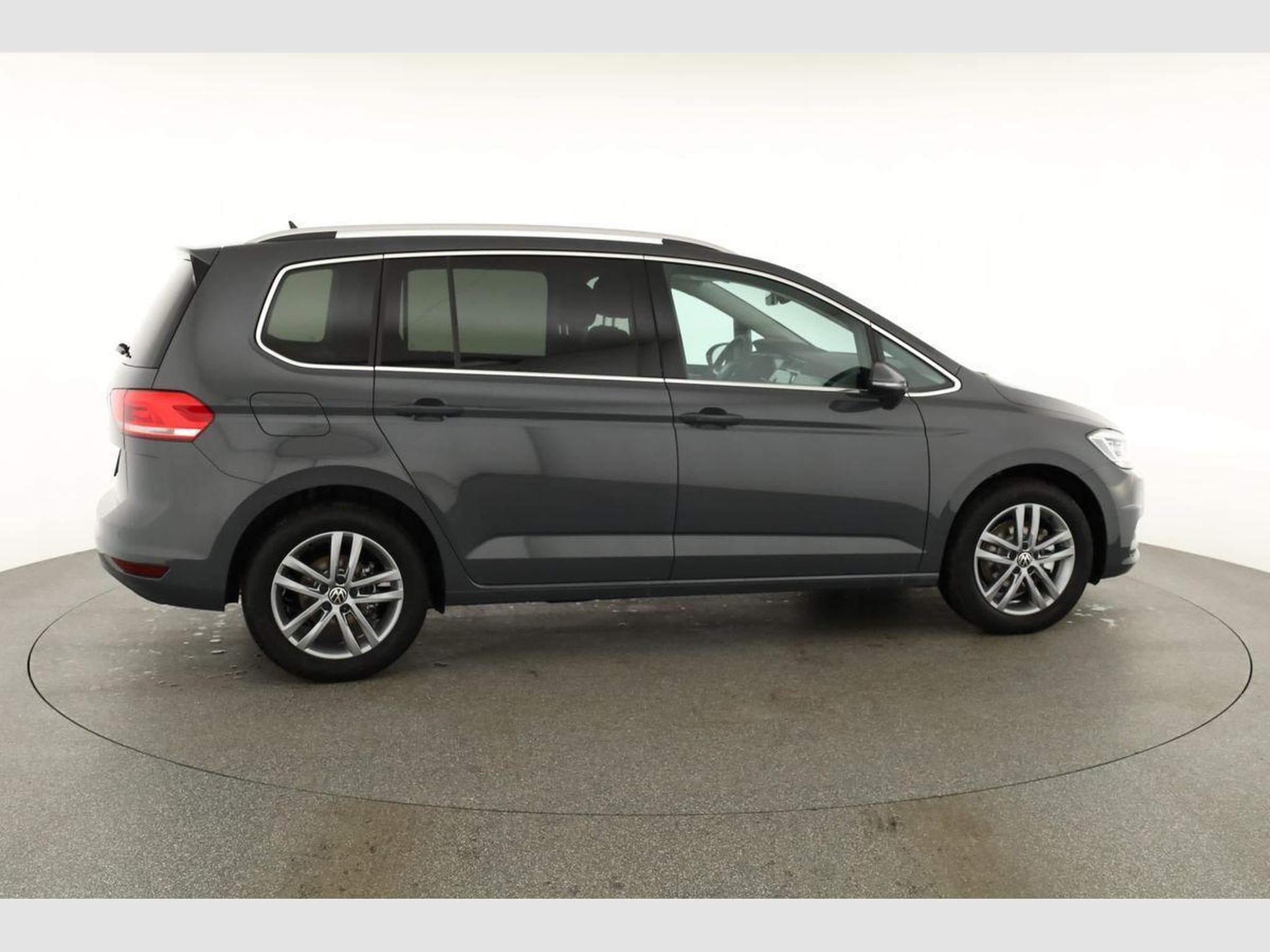 VW Touran Comfortline BMT/Start-Stopp (2026) - Photo 19
