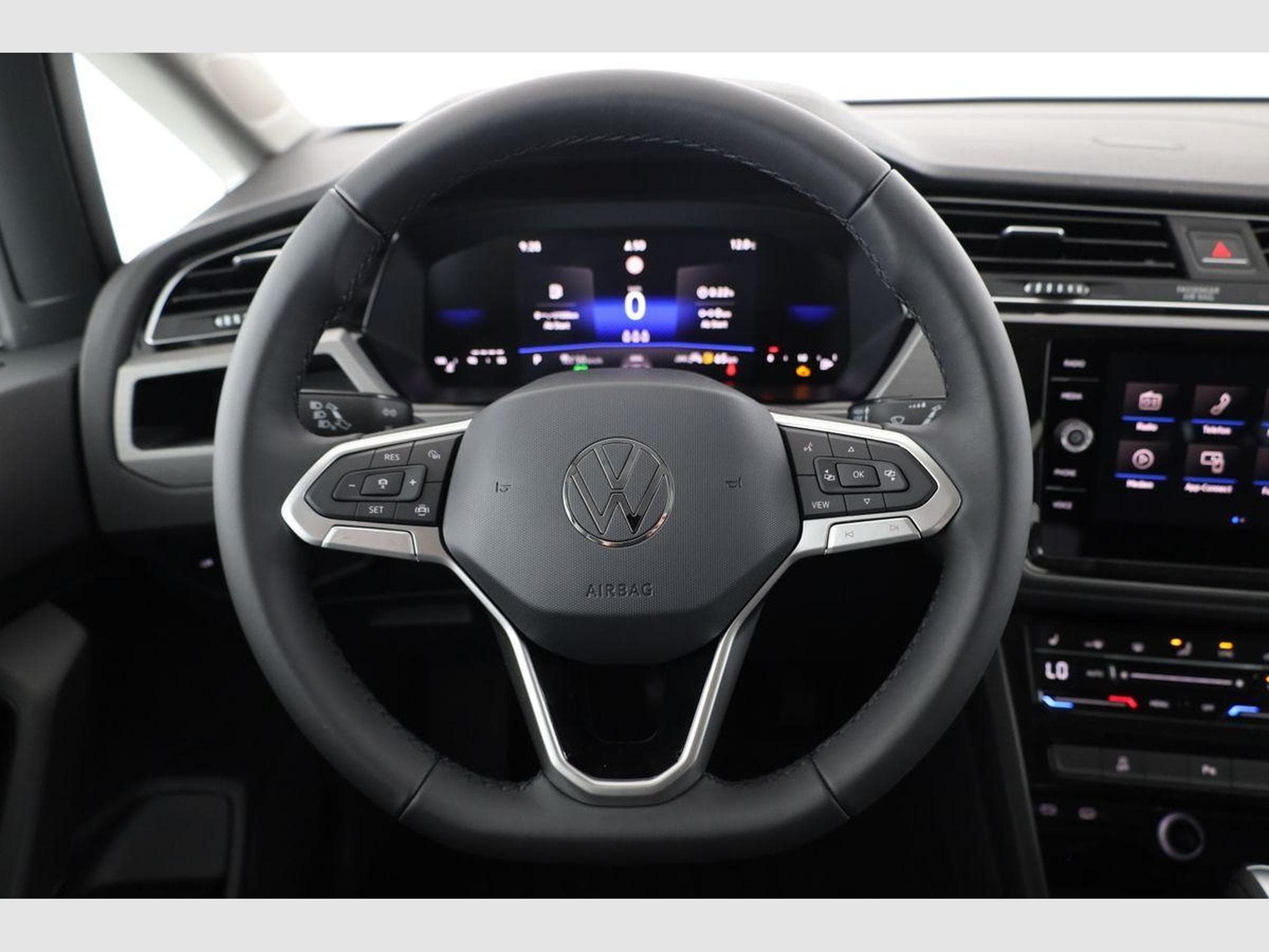 VW Touran Comfortline BMT/Start-Stopp (2026) - Photo 5