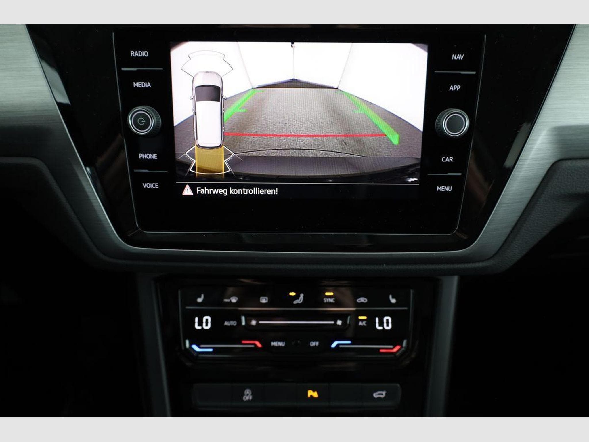 VW Touran Comfortline BMT/Start-Stopp (2026) - Photo 6