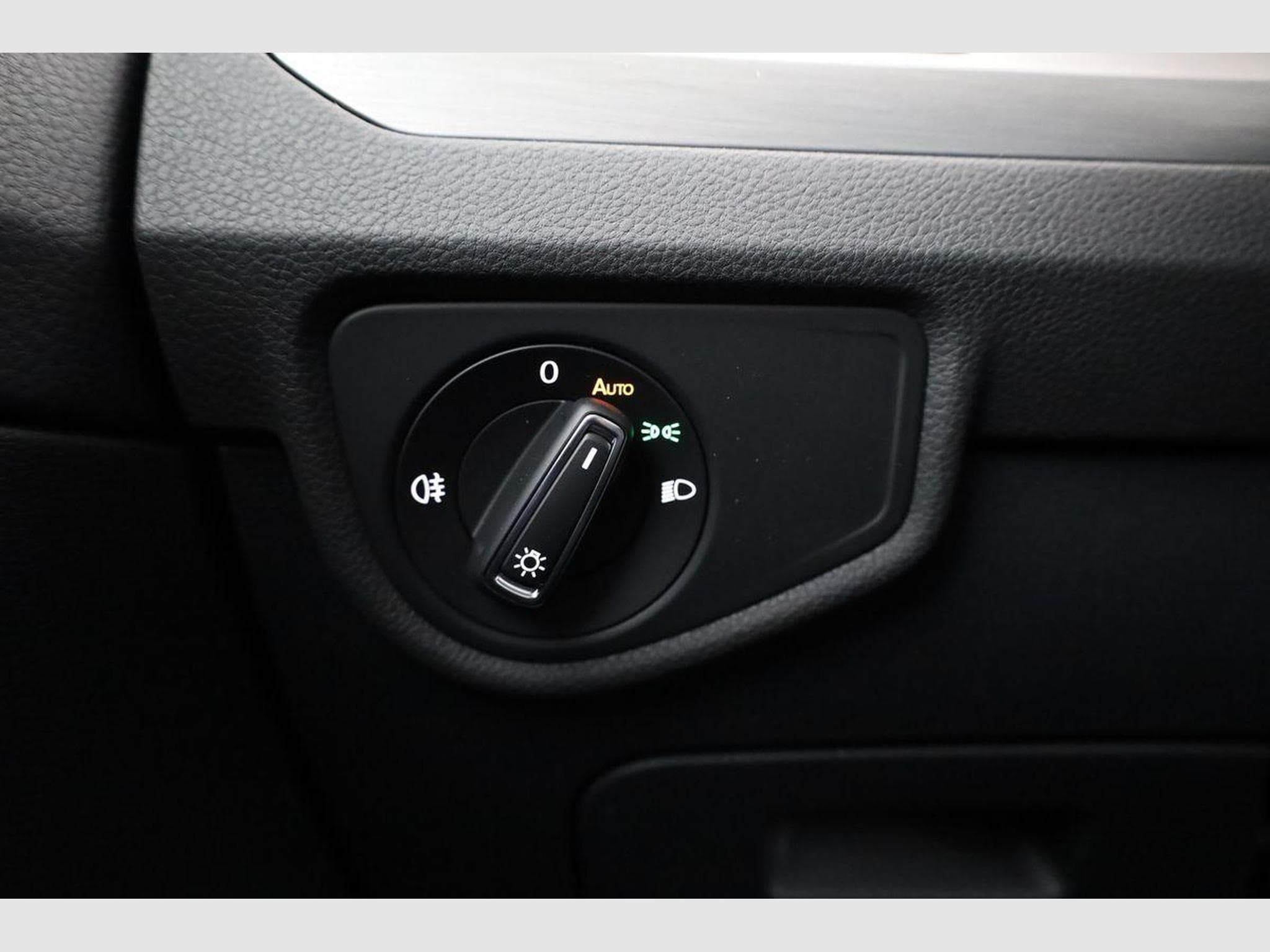 VW Touran Comfortline BMT/Start-Stopp (2026) - Photo 8