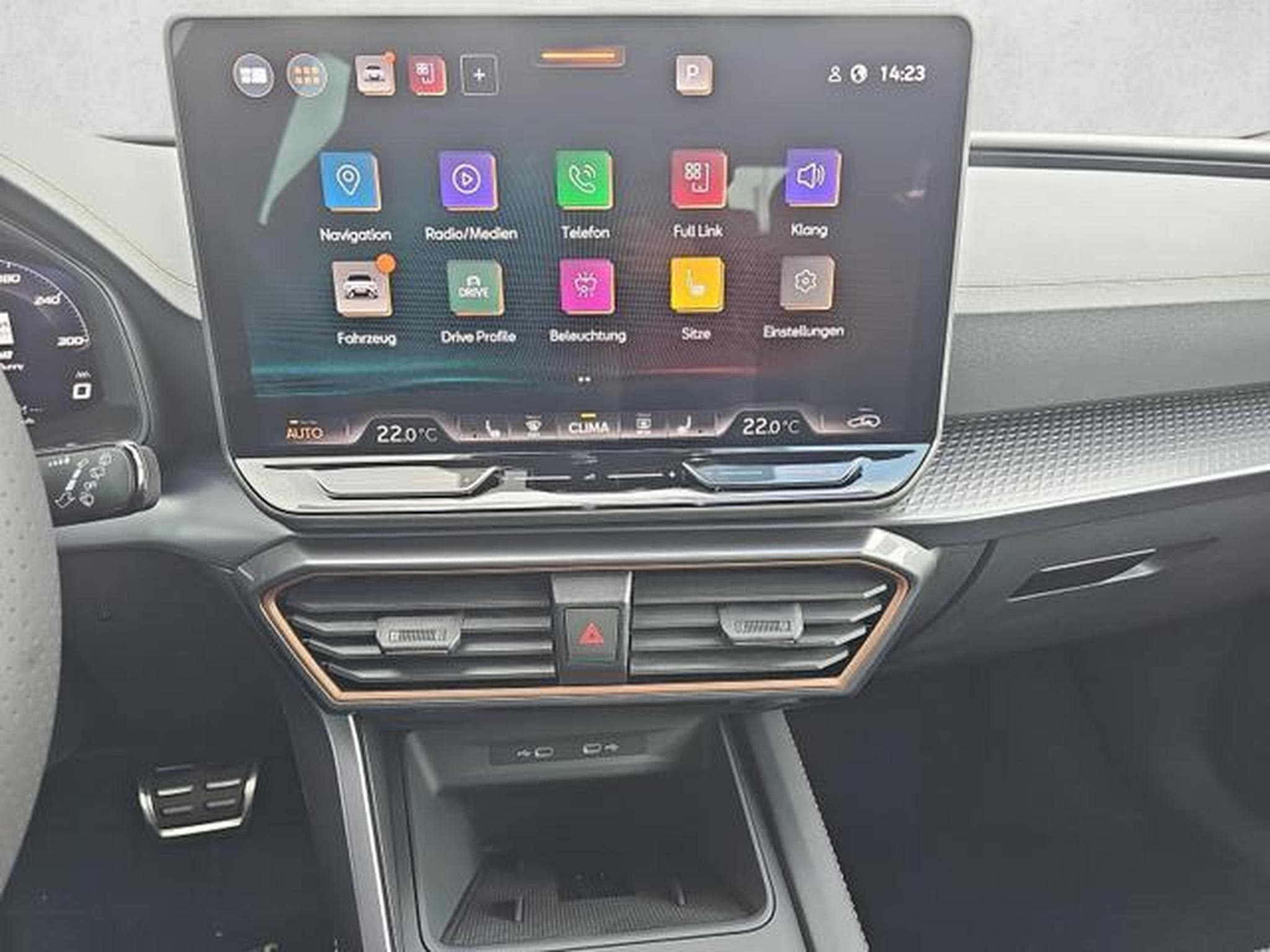 Cupra Leon 2.0 TSI 245 kW 4Drive VZ (2025) - Photo 12