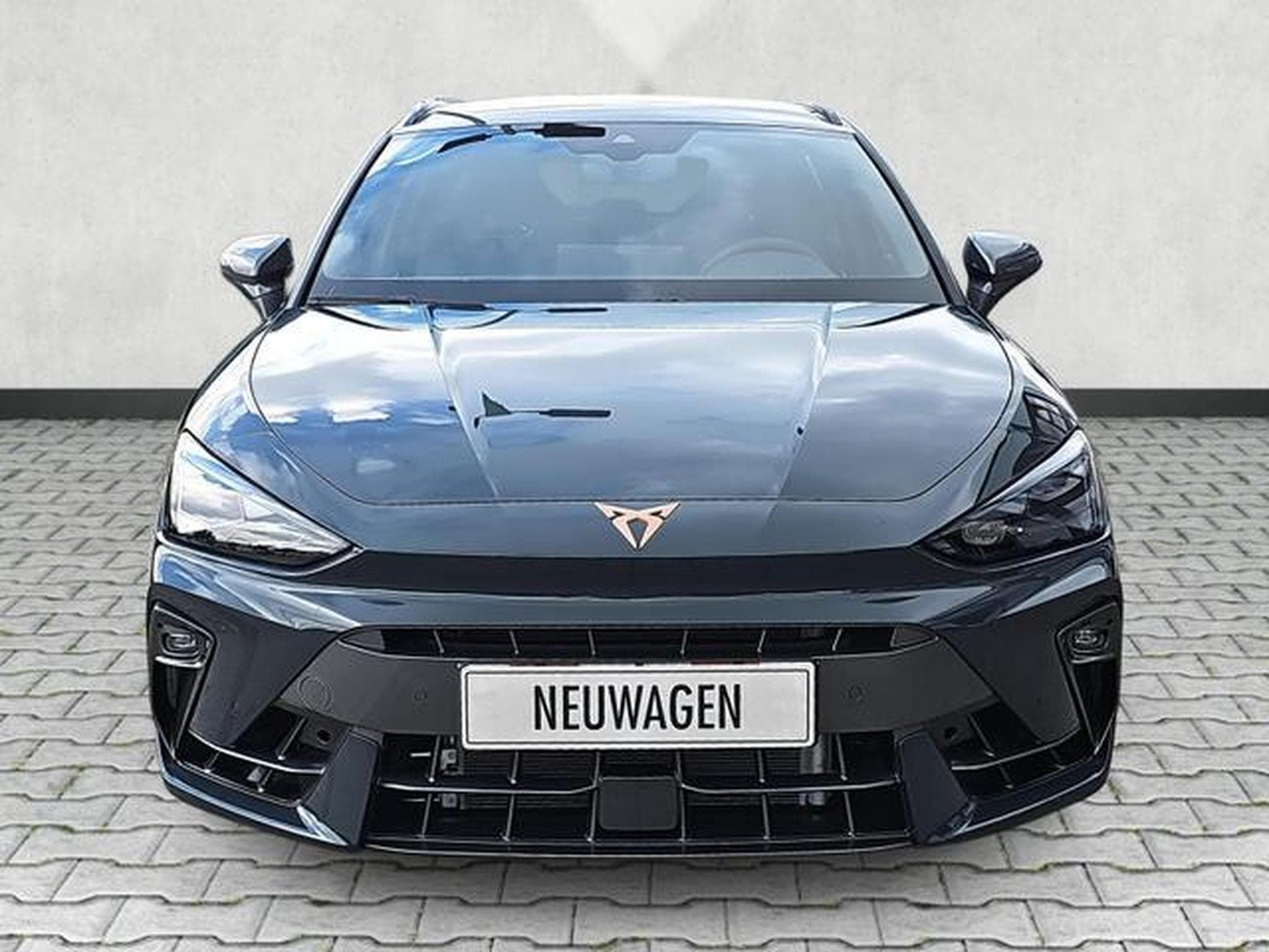 Cupra Leon 2.0 TSI 245 kW 4Drive VZ (2025) - Photo 2