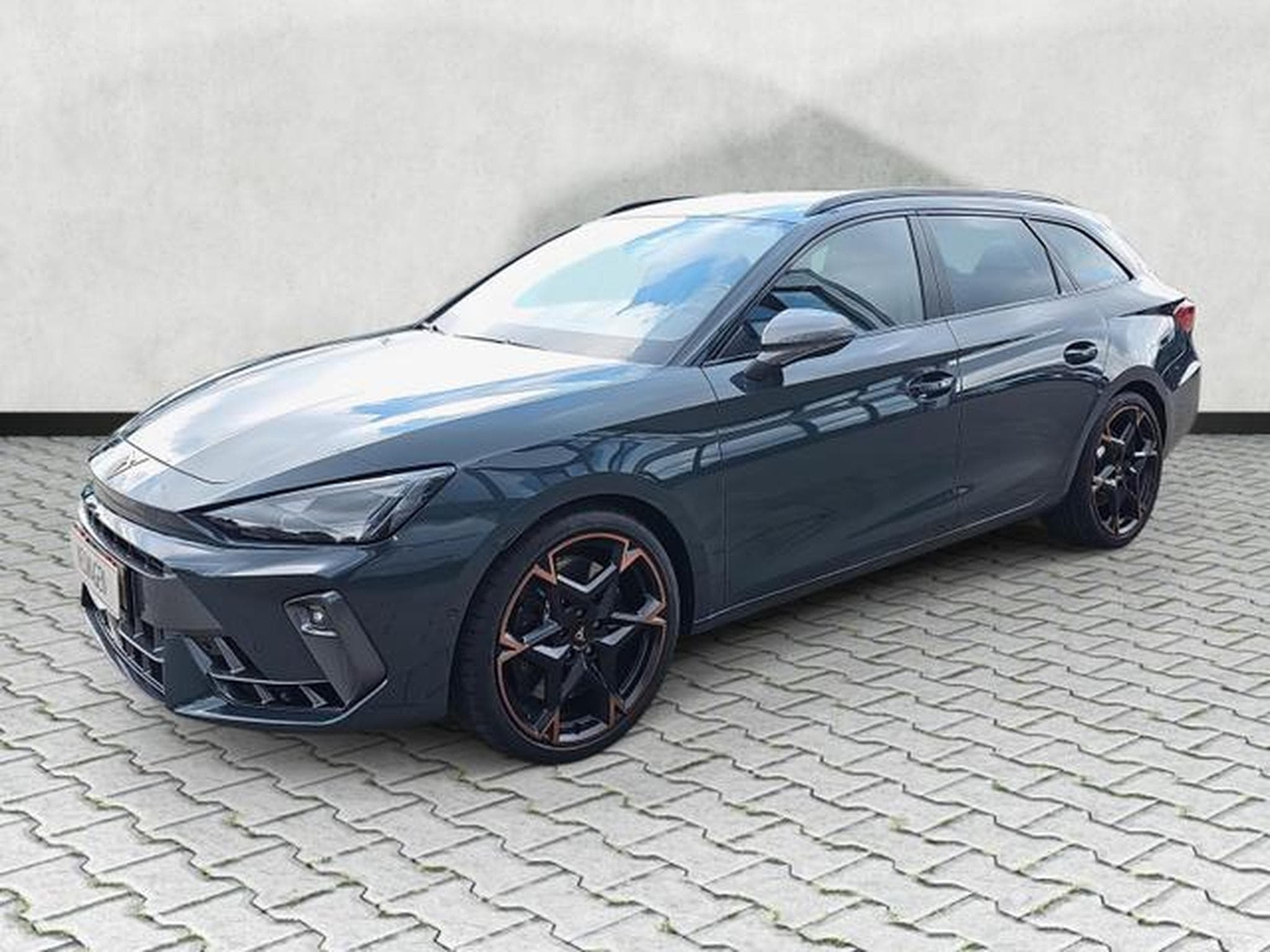 Cupra Leon 2.0 TSI 245 kW 4Drive VZ (2025) - Photo 3