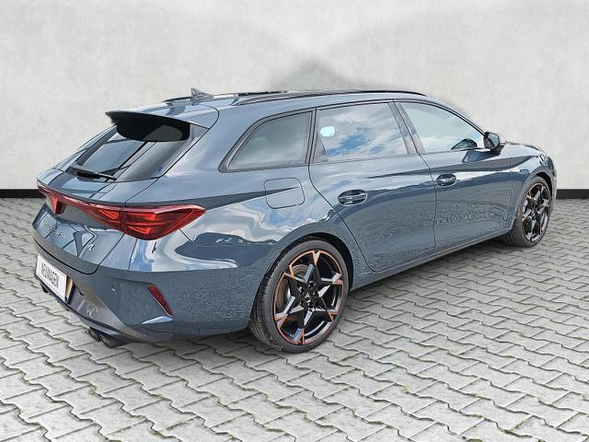 Cupra Leon 2.0 TSI 245 kW 4Drive VZ (2025) - Photo 7