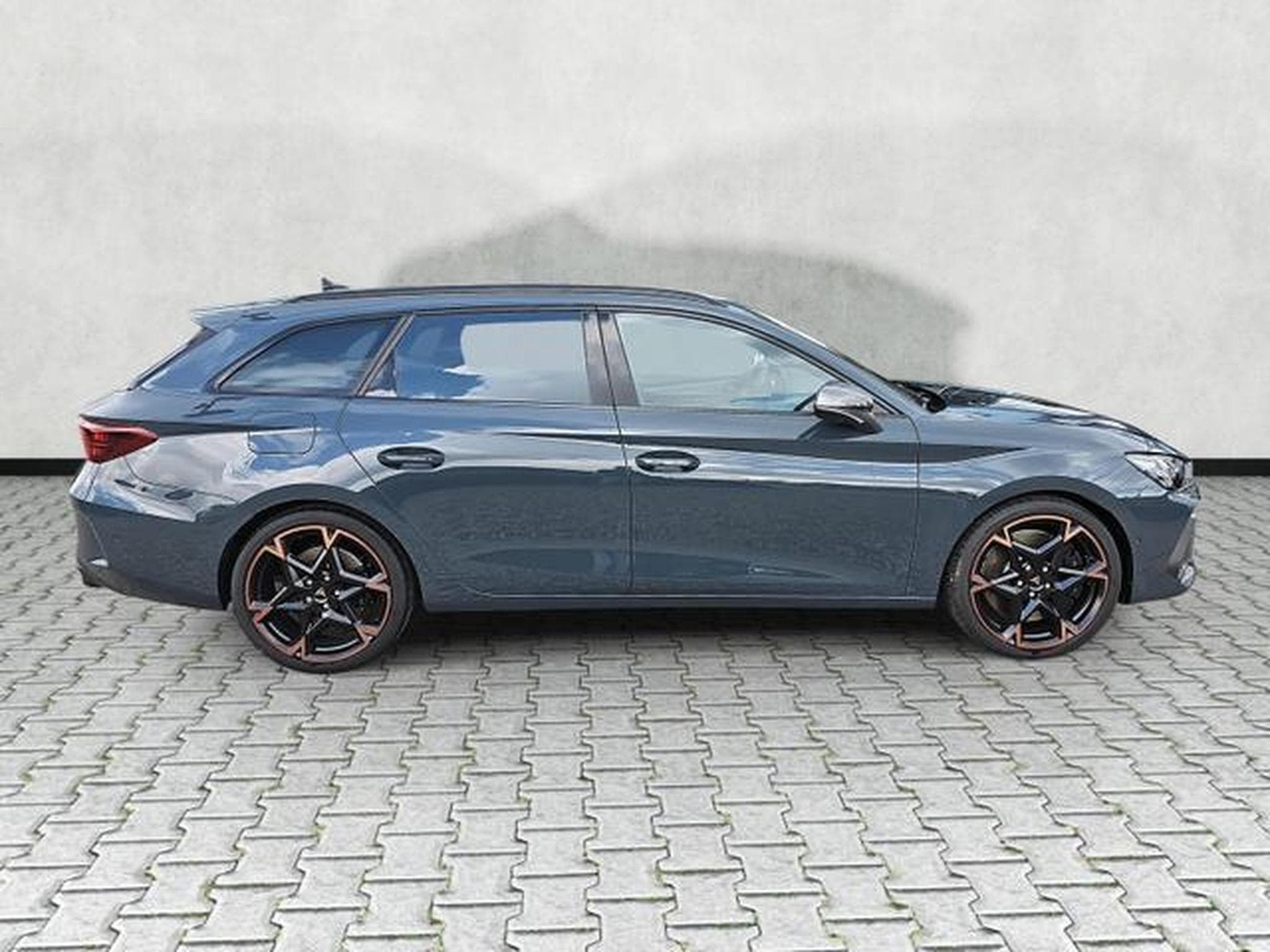 Cupra Leon 2.0 TSI 245 kW 4Drive VZ (2025) - Photo 8
