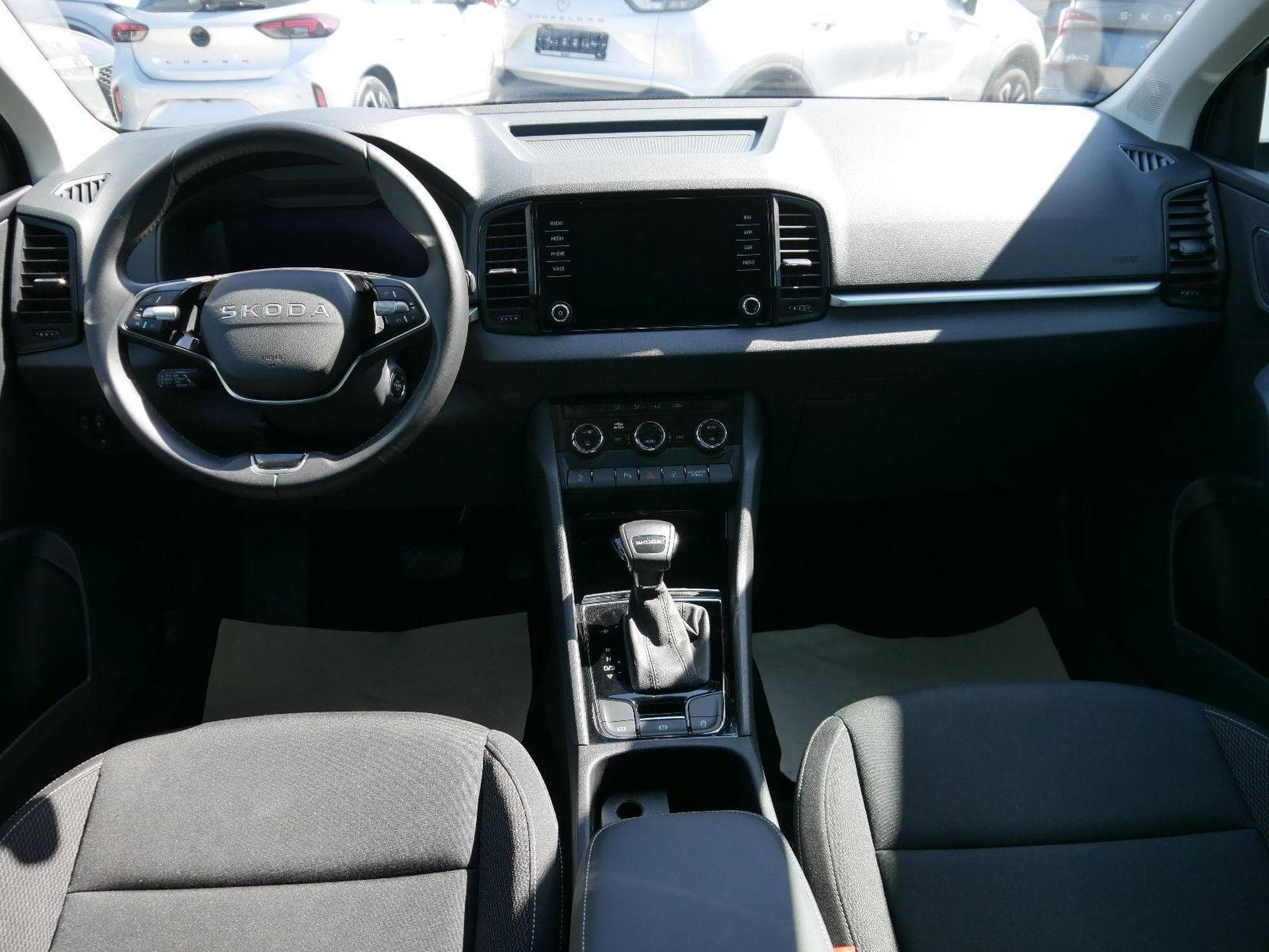 Skoda Karoq Selection (2025) - Photo 11