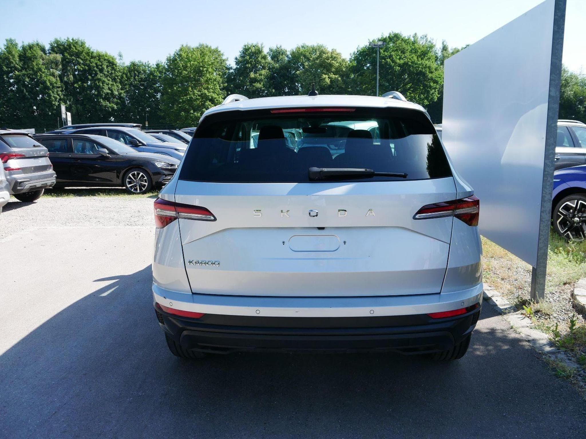 Skoda Karoq Selection (2025) - Photo 2