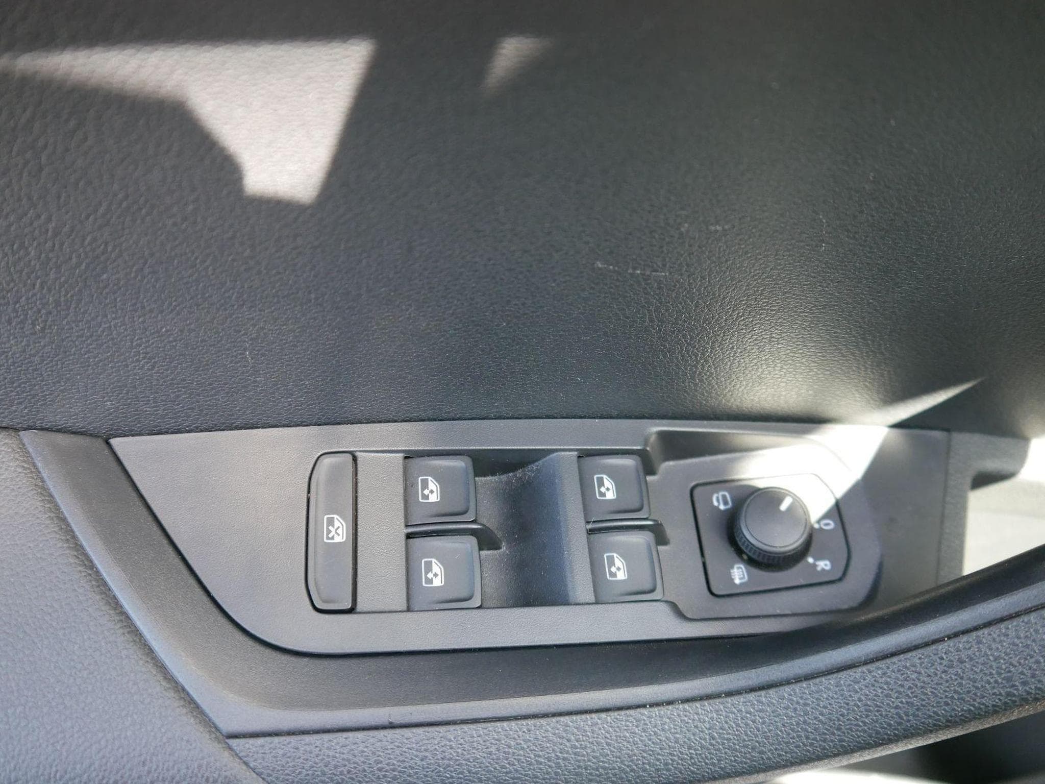 Skoda Karoq Selection (2025) - Photo 11
