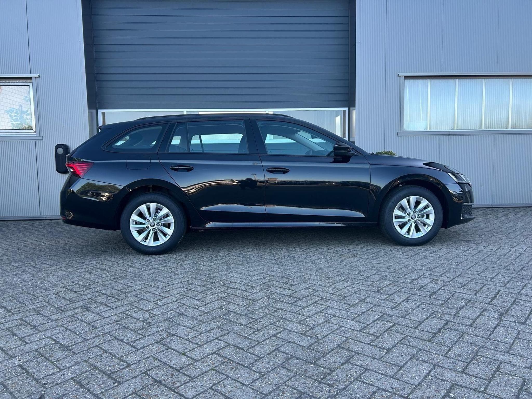 Skoda Octavia 1.5 TSI 150PS (2026) - Foto 5