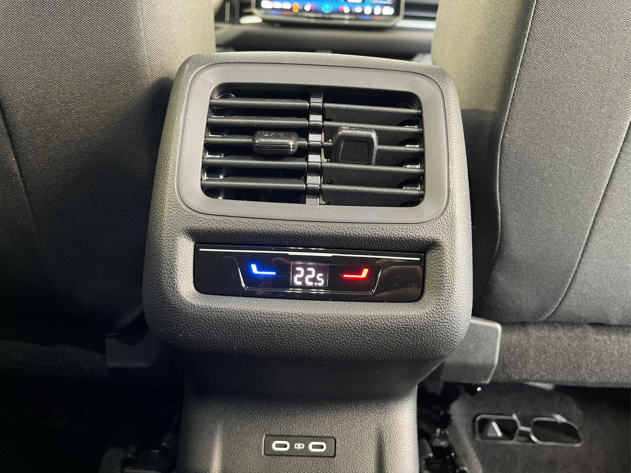 VW T-Roc NEU Life (2026) - Photo 17