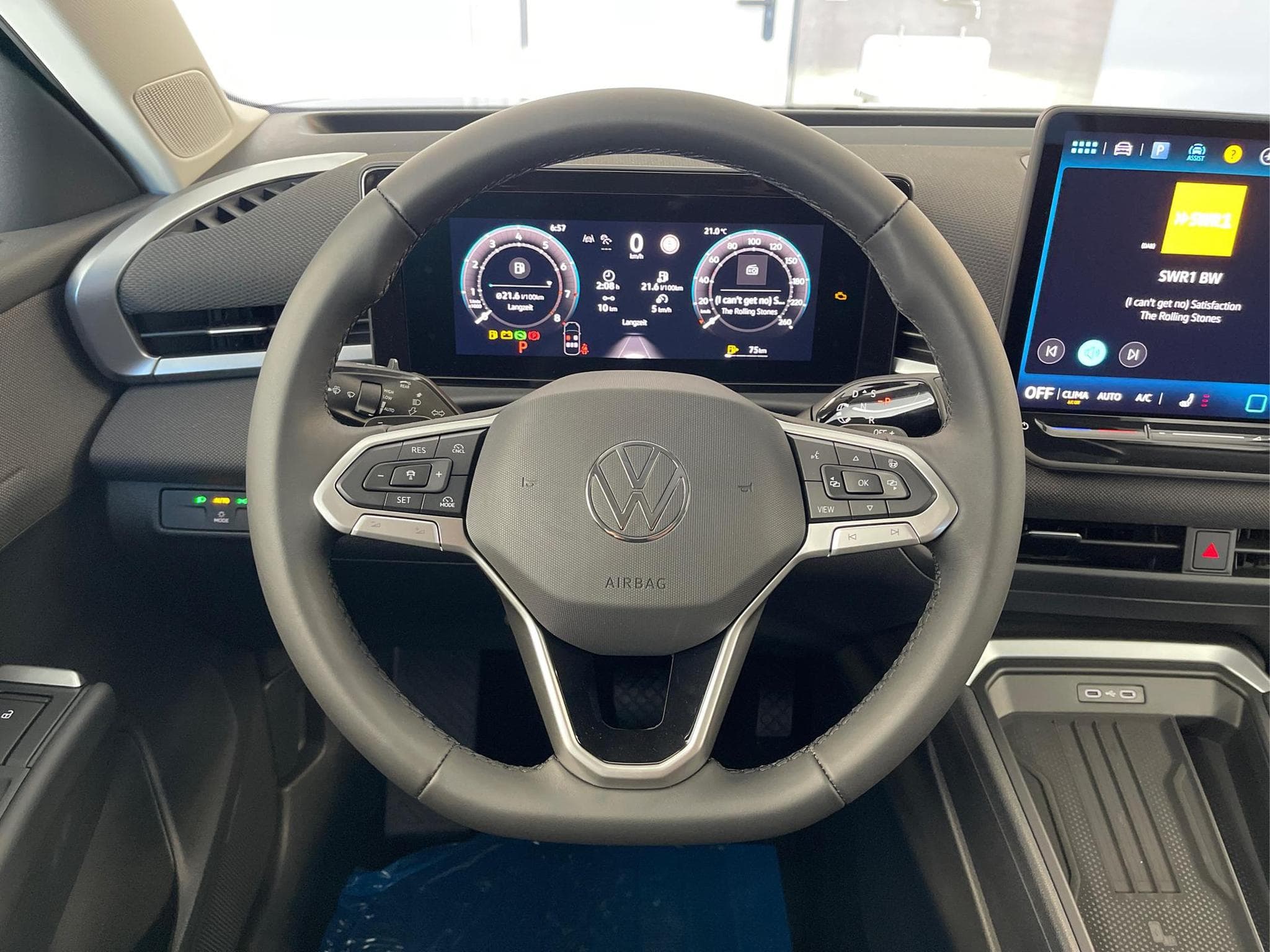 VW T-Roc NEU Life (2026) - Foto 8