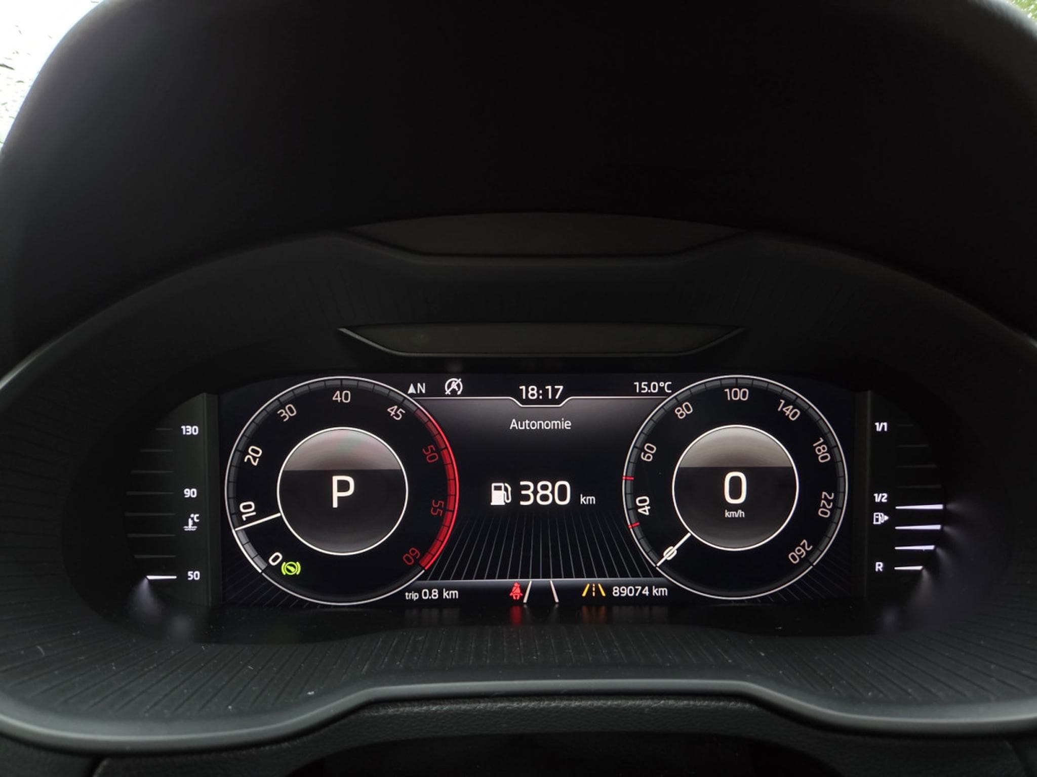 Skoda Octavia BREAK TDI DSG (2019) - Foto 14
