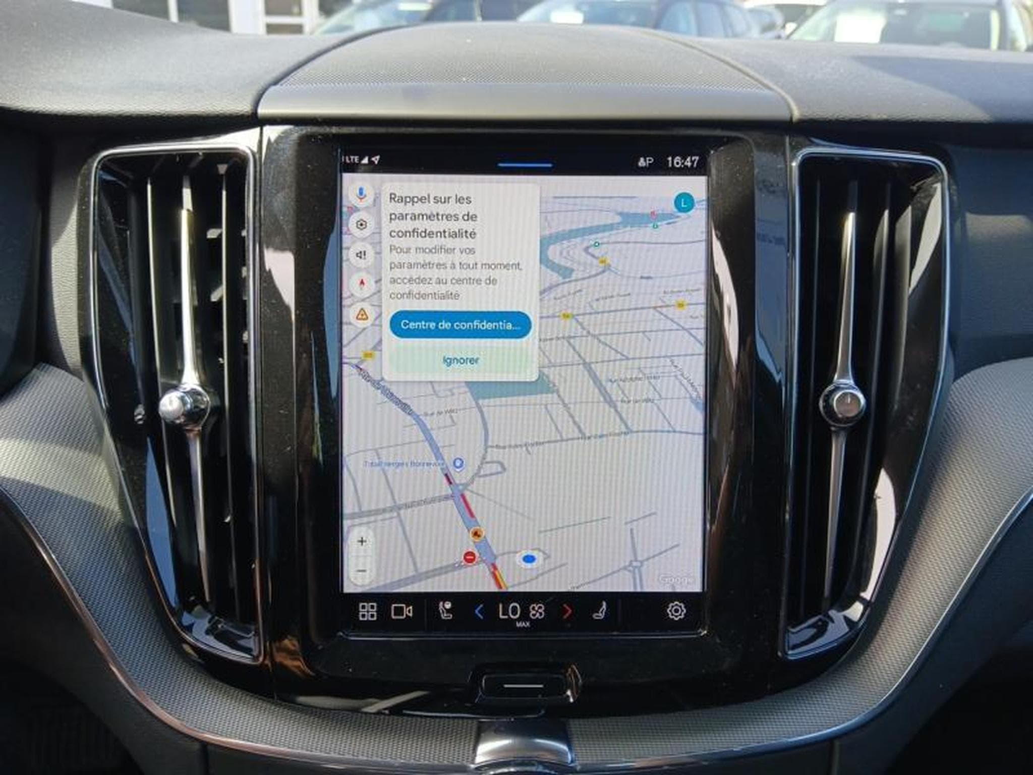 Volvo XC60 B5 Core / Essence (2025) - Foto 16