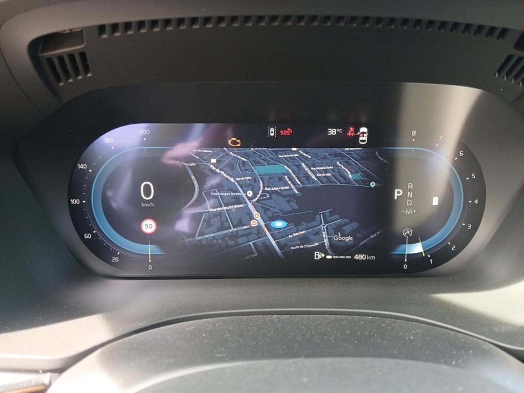Volvo XC60 B5 Core / Essence (2025) - Foto 18