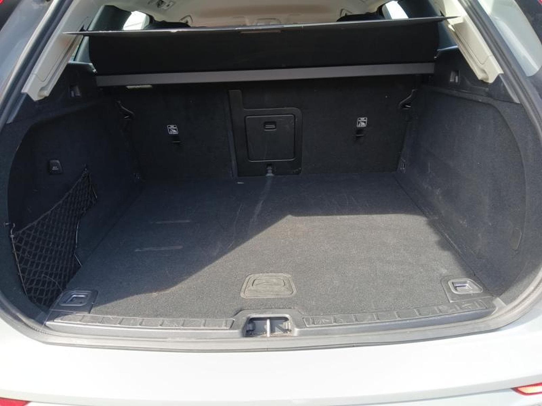 Volvo XC60 B5 Core / Essence (2025) - Foto 19