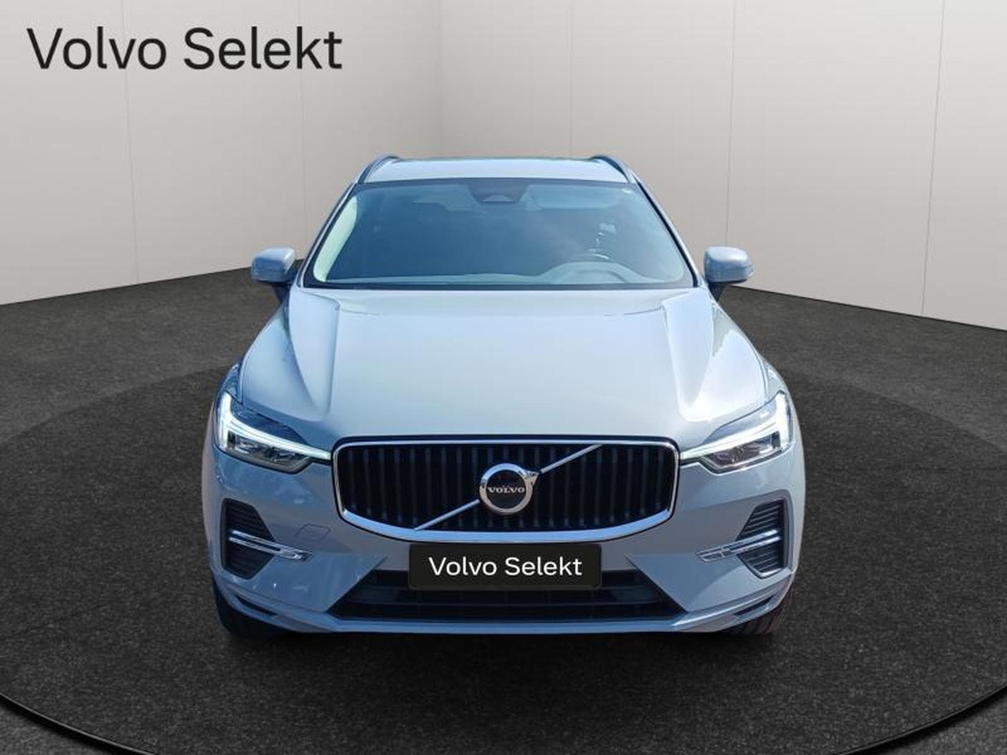 Volvo XC60 B5 Core / Essence (2025) - Foto 9