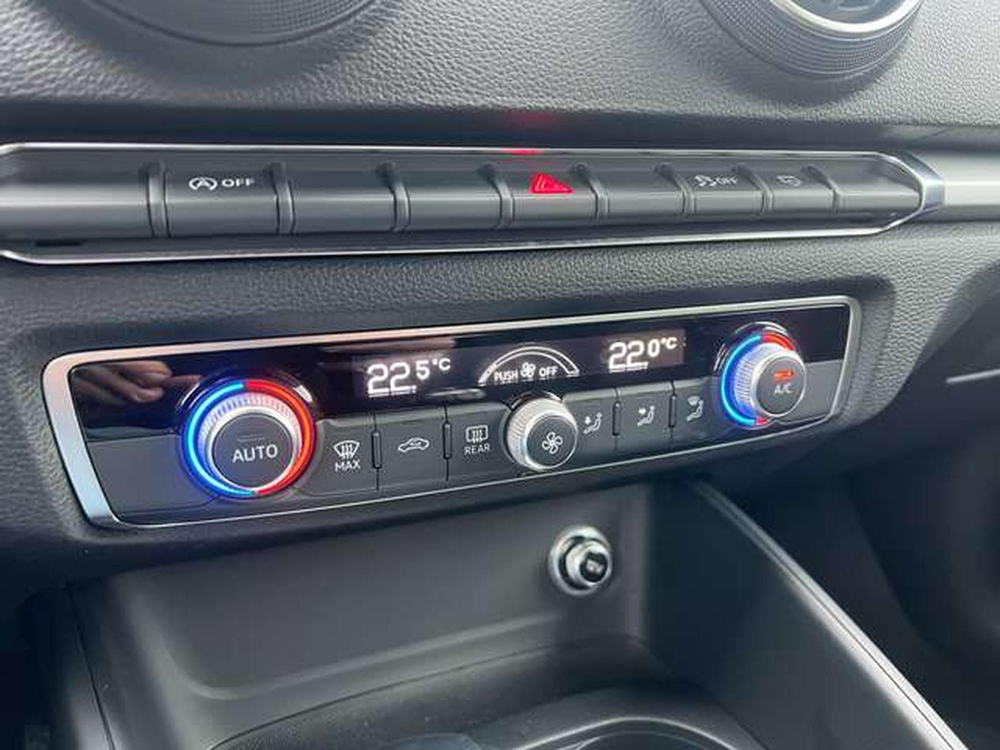 Audi A3 1.0 TFSI BERLINE 116 CV (2018) - Foto 8