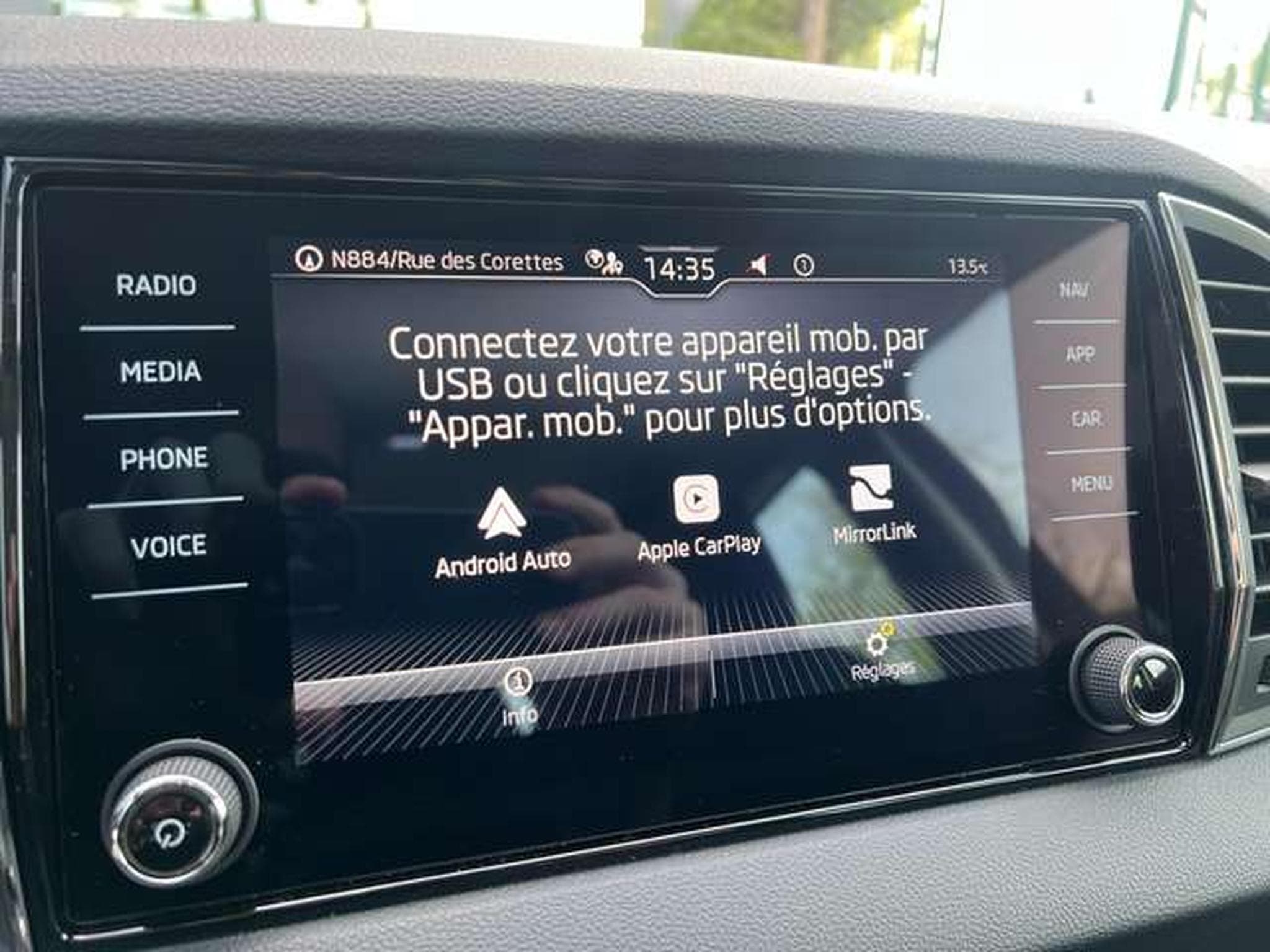 Skoda Karoq 1.5 TSI CLEVER 150 CV (2021) - Photo 8