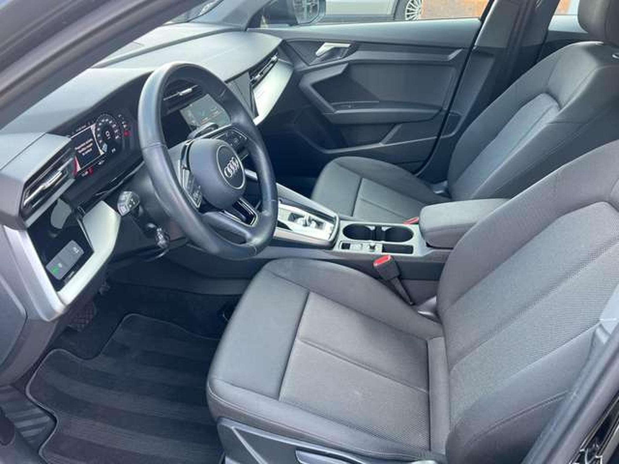 Audi A3 1.0 TFSI 110 CV S-TRONIC (2022) - Photo 5