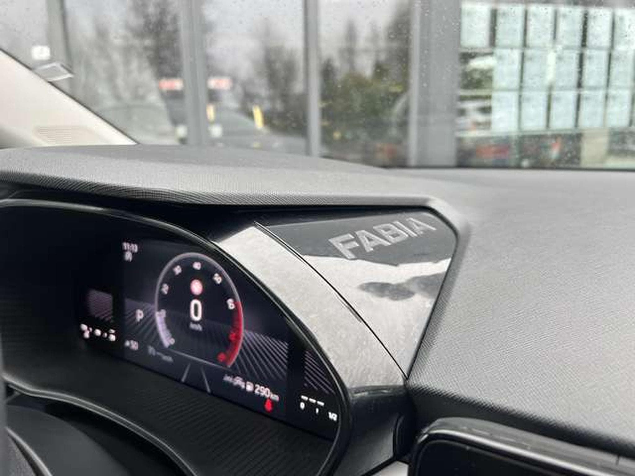 Skoda Fabia 1.0 Essence 115 CV Selection DSG (2025) - Photo 14