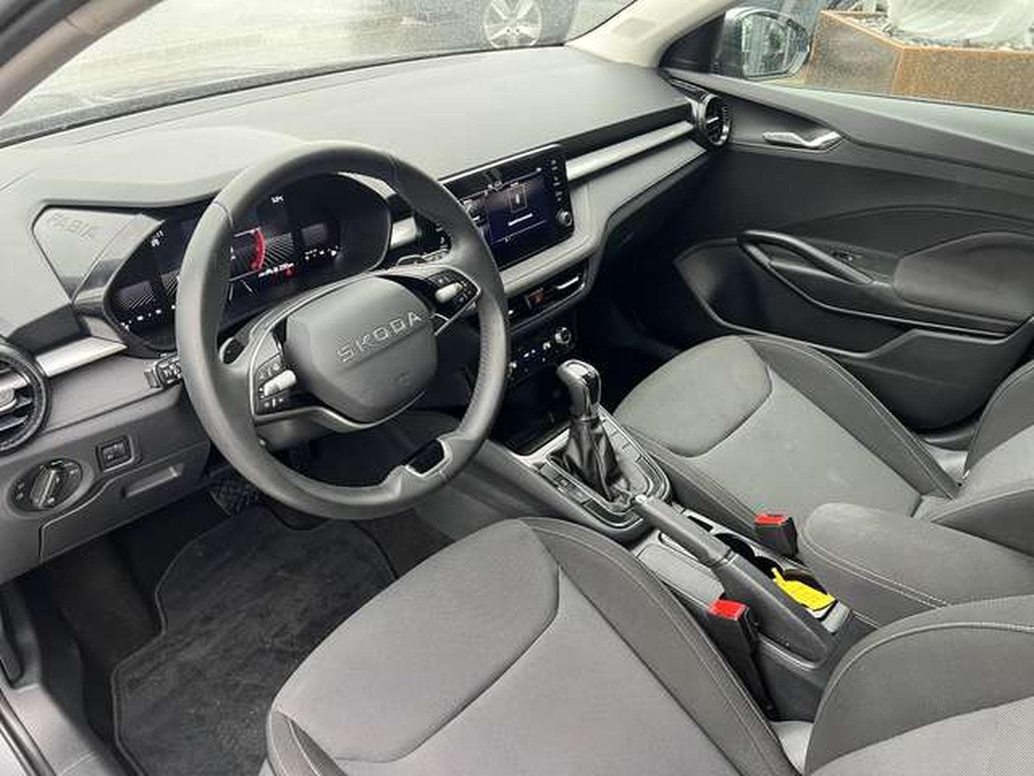 Skoda Fabia 1.0 Essence 115 CV Selection DSG (2025) - Photo 5