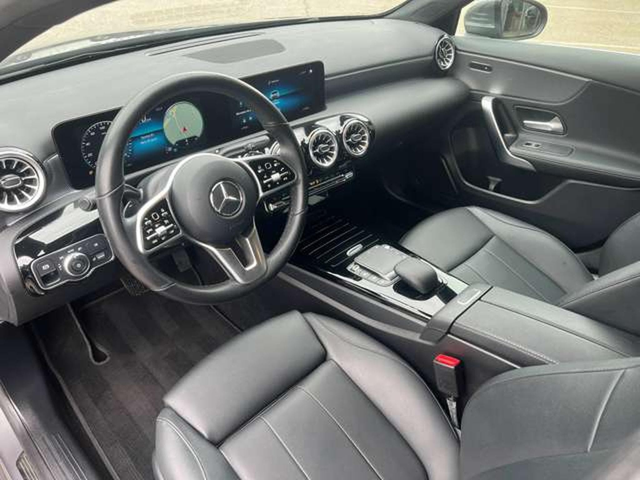 Mercedes A 180 DIESEL BUSINESS SOLUTION (2022) - Photo 4