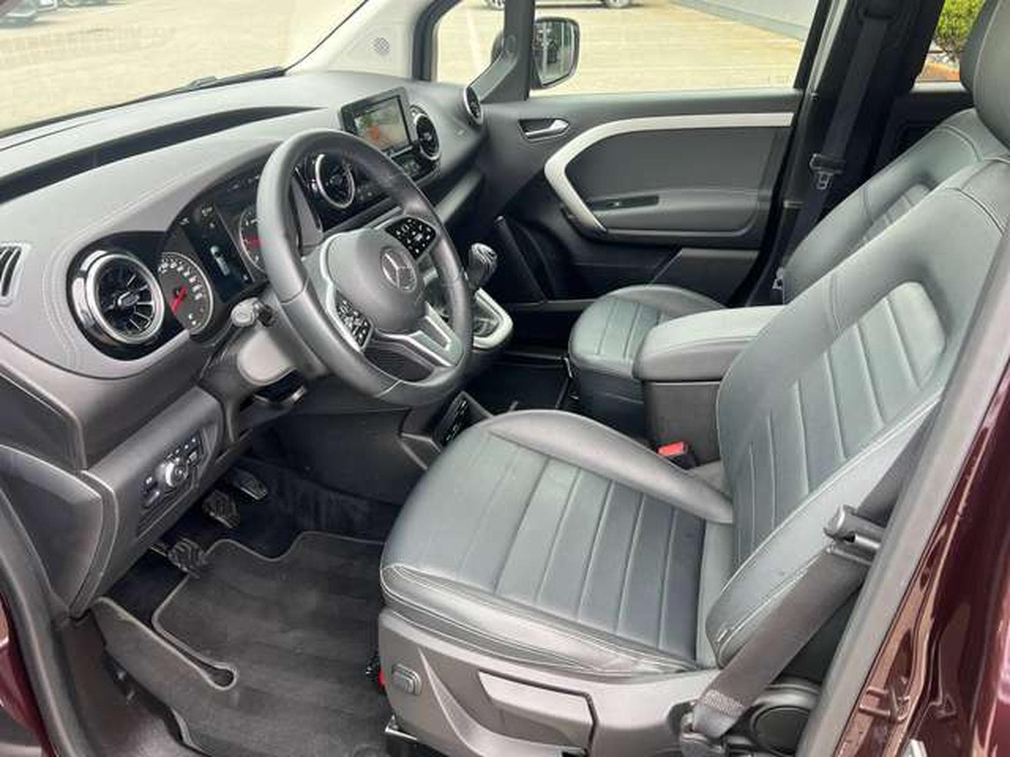 Mercedes T DIESEL 95CV PROGRESSIVE (2023) - Photo 4