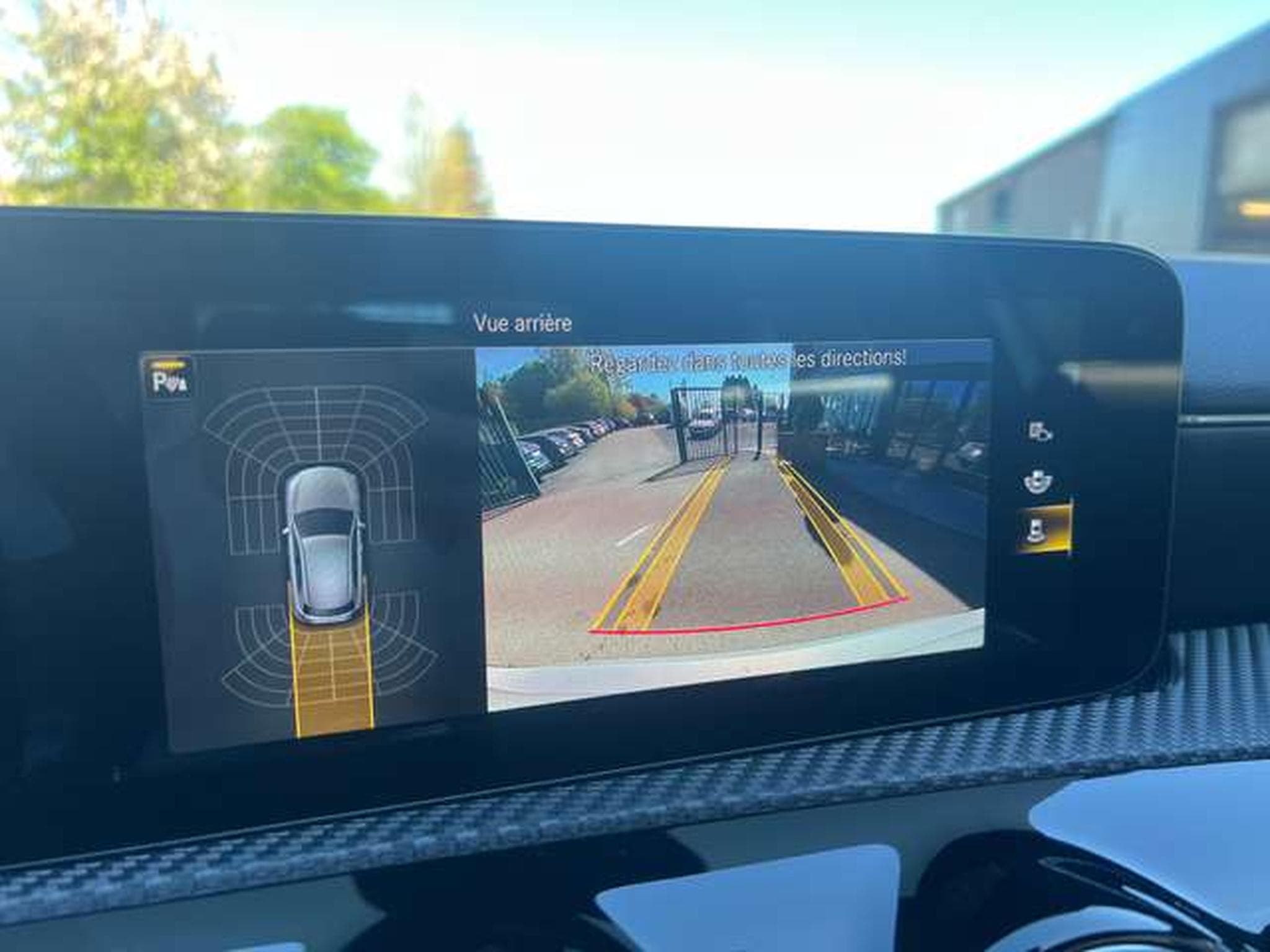 Mercedes A 250 HYBRIDE ESSENCE BUSINESS LINE (2022) - Photo 11