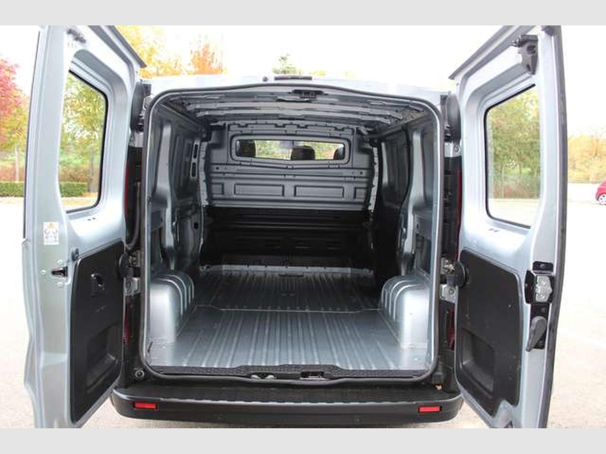 Renault Trafic 2.0 dCi L1H1 CONFORT (2024) - Photo 19