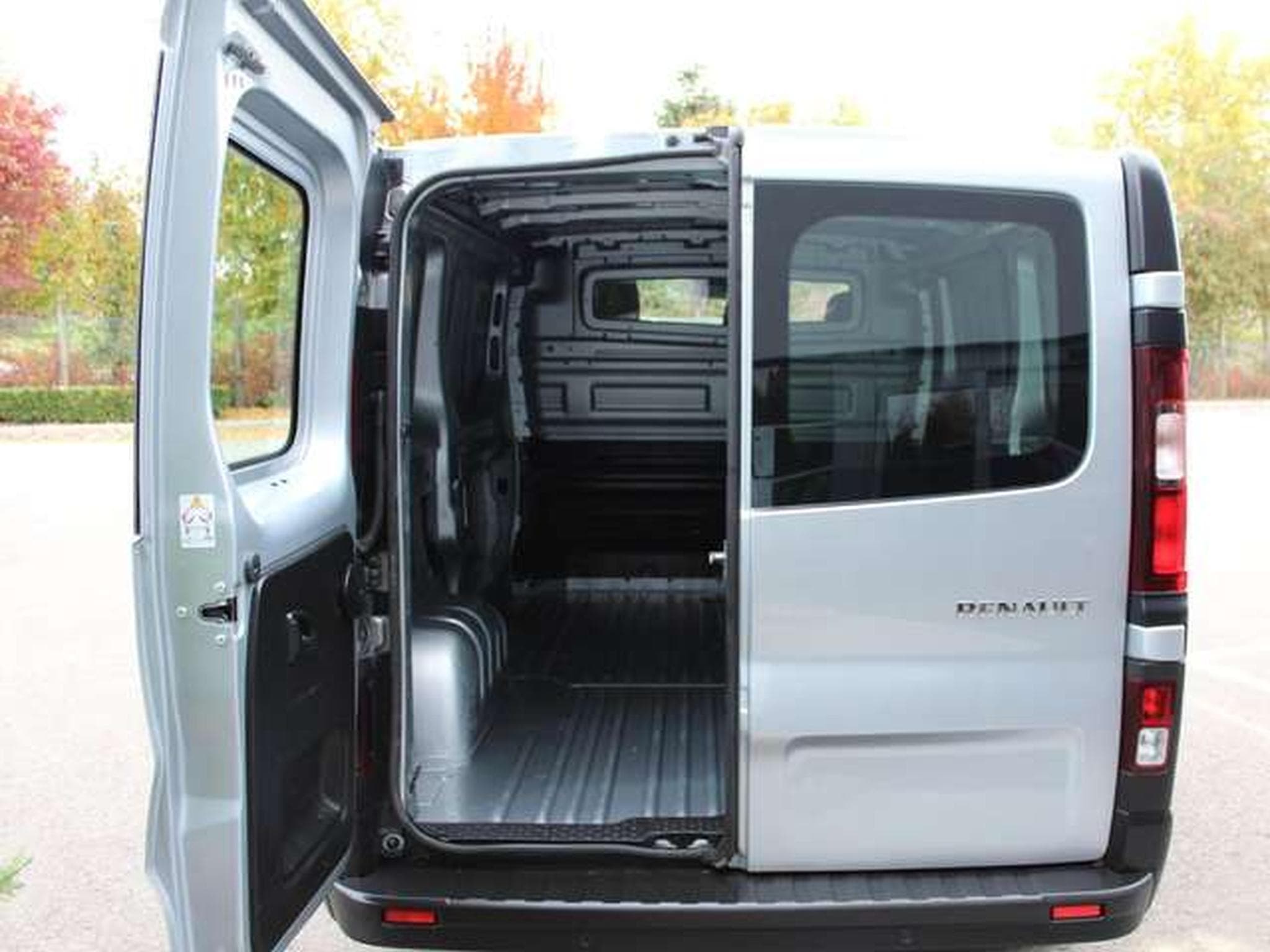 Renault Trafic 2.0 dCi L1H1 CONFORT (2024) - Photo 21
