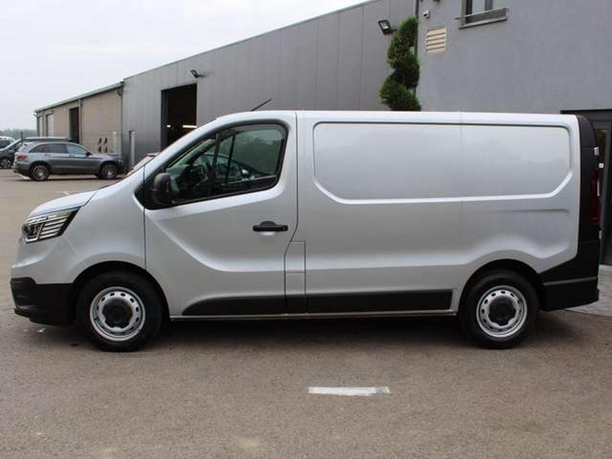 Renault Trafic 2.0 dCi L1H1 CONFORT (2024) - Photo 22