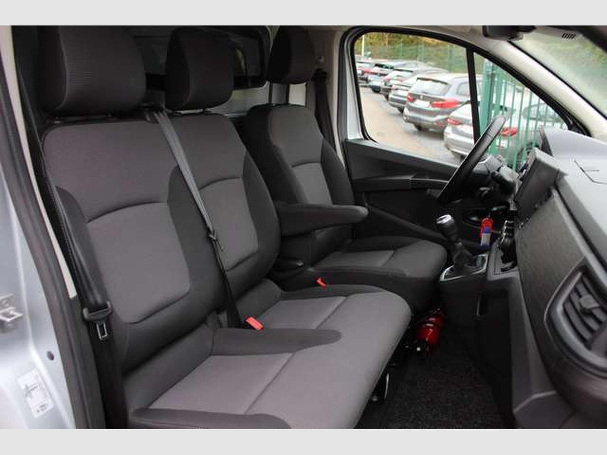 Renault Trafic 2.0 dCi L1H1 CONFORT (2024) - Photo 8