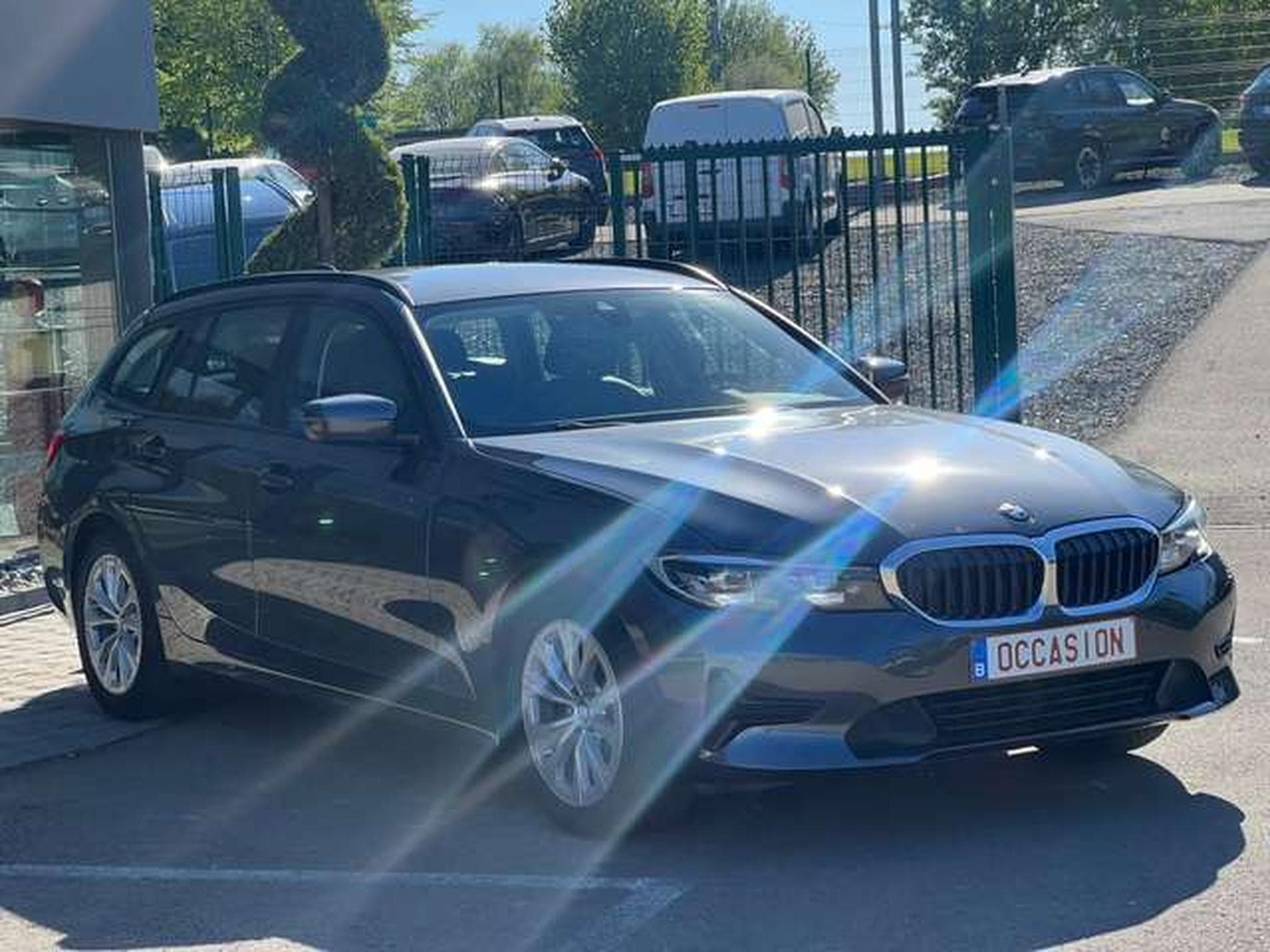 BMW 318 ESSENCE 156 CV TOURING (2021) - Photo 3