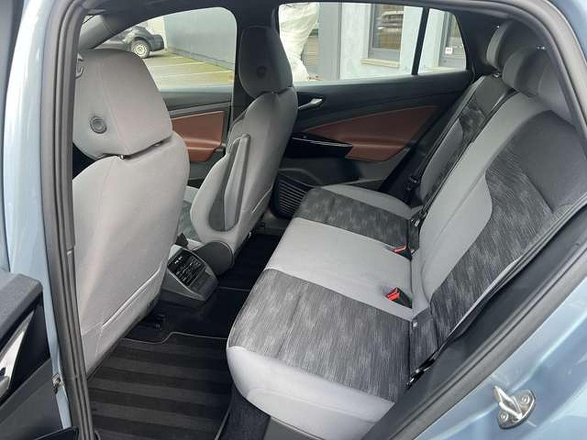 VW ID.5 PRO PERORMANCE 204 CV (2023) - Photo 18