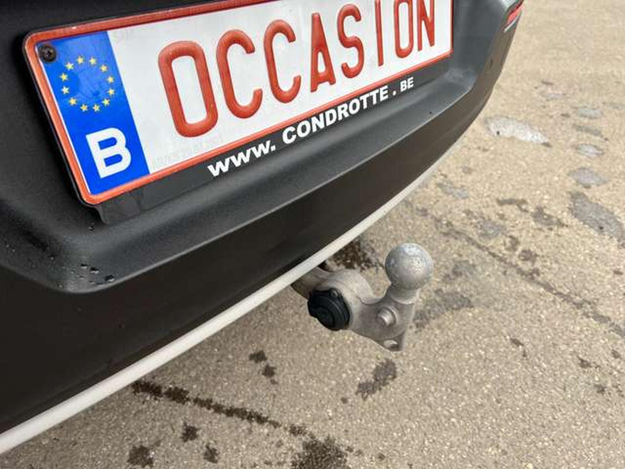 Volvo XC40 1.5 HYBRIDE ESSENCE 211 CV (2022) - Photo 17