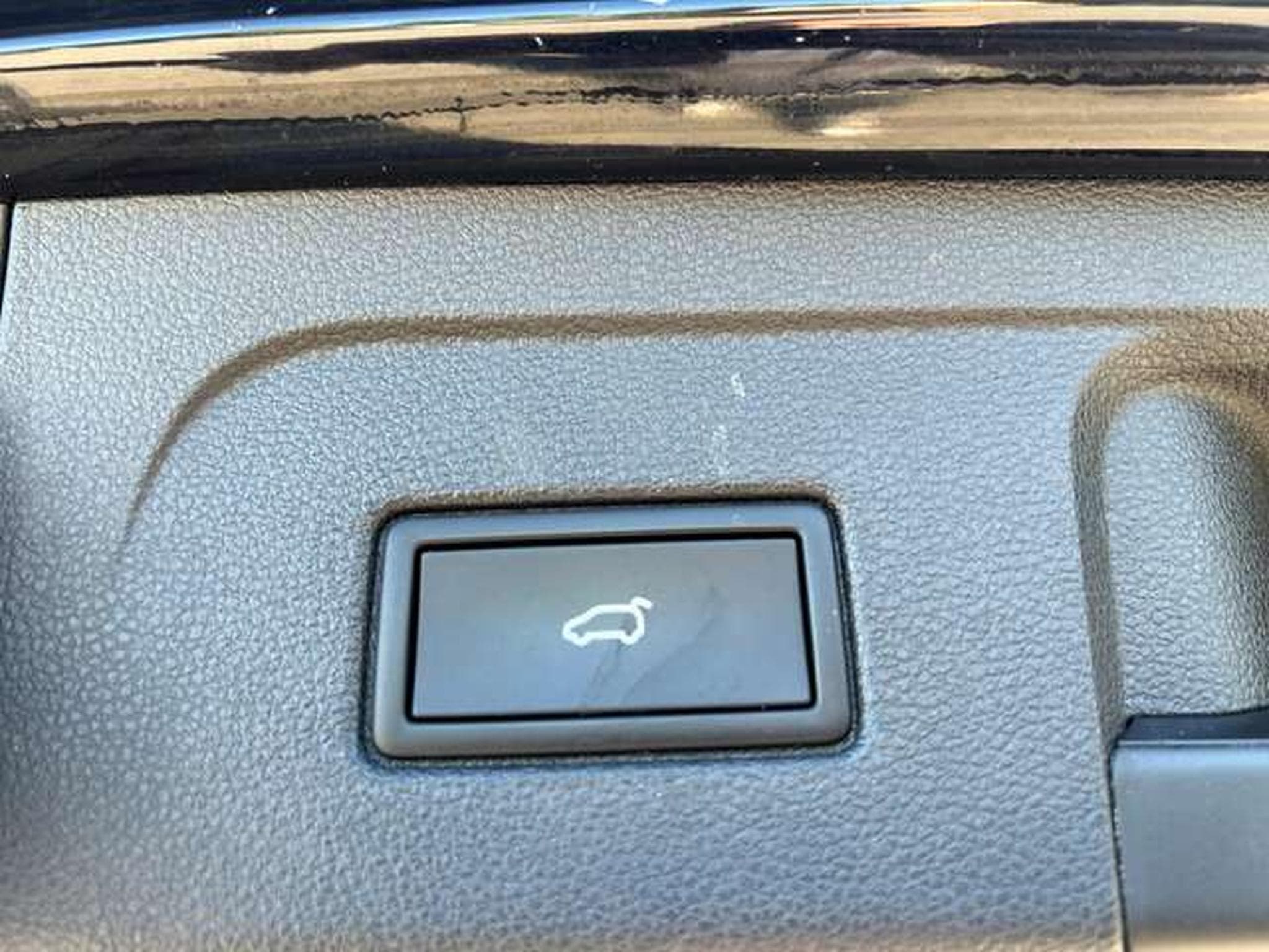 VW Touran 2.0 DIESEL 122 CV (2022) - Photo 15