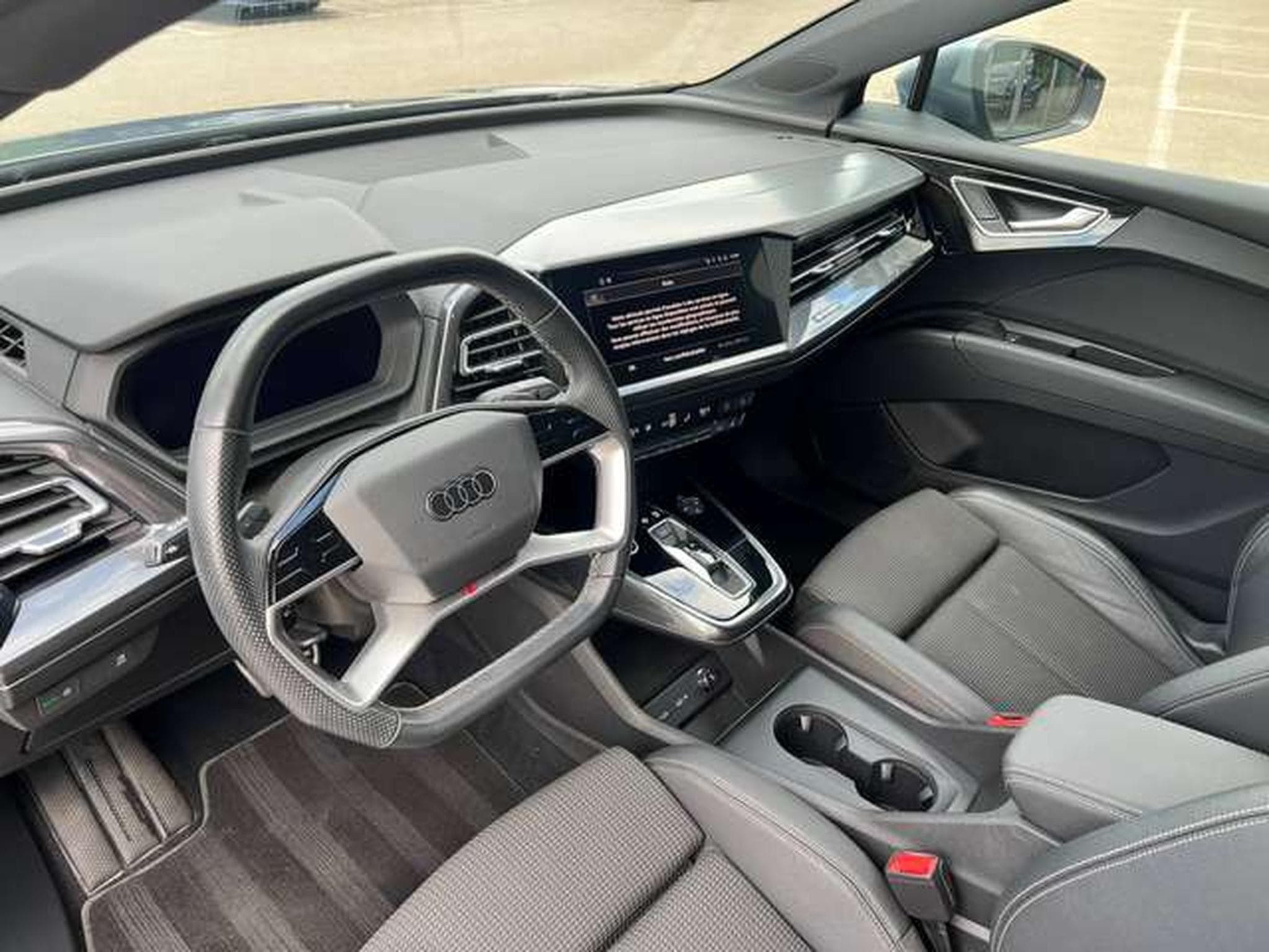 Audi Q4 e-tron ELECTRIQUE 204 CV S-Line (2022) - Photo 5