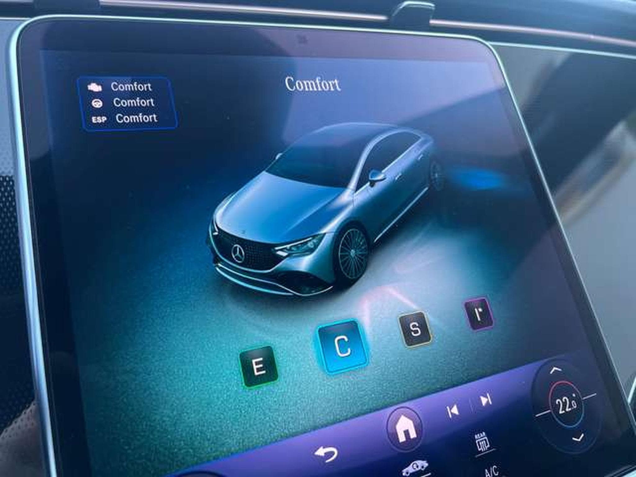 Mercedes EQE ELECTRIQUE 245 CV (2023) - Photo 11
