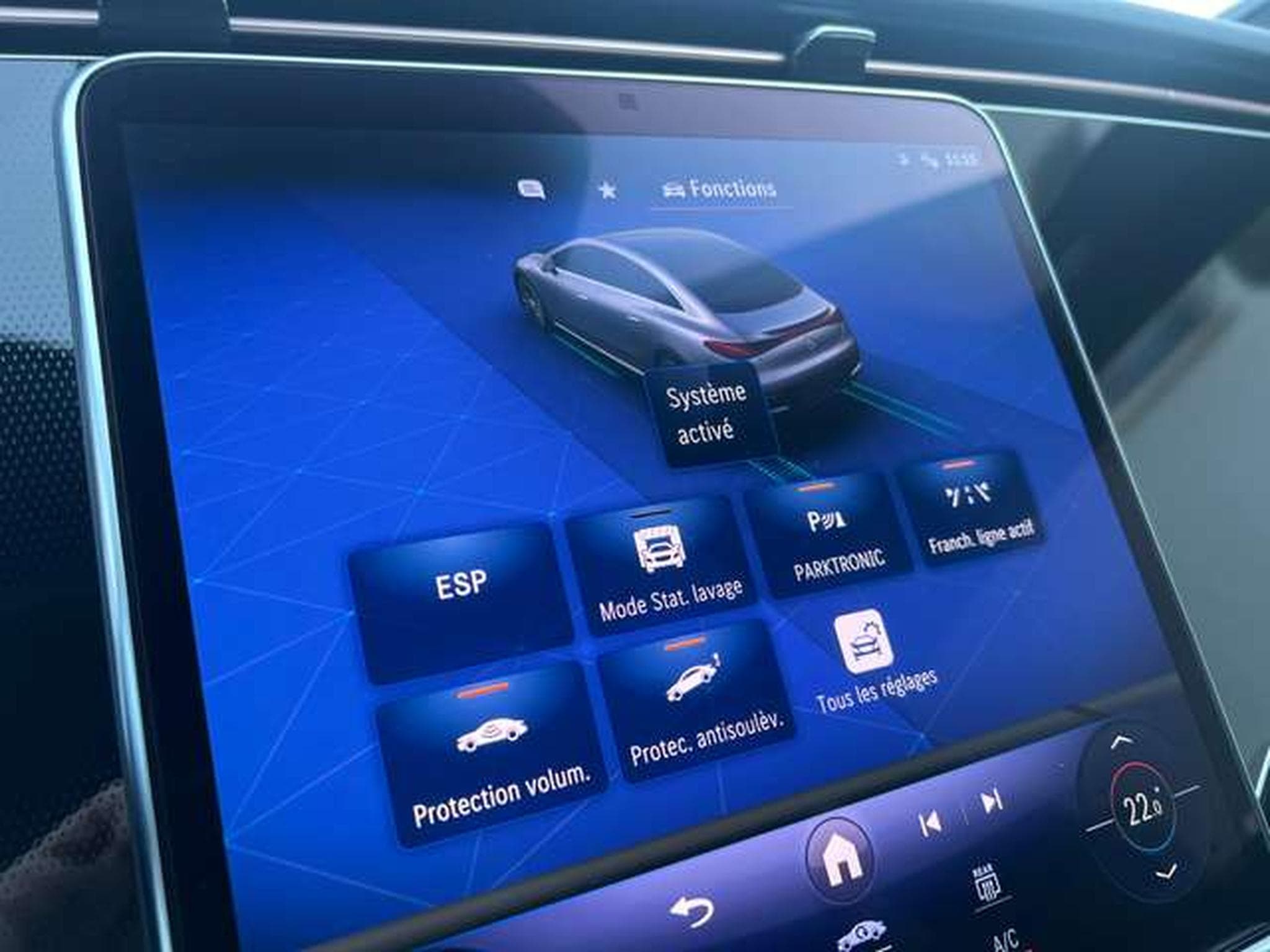 Mercedes EQE ELECTRIQUE 245 CV (2023) - Photo 12