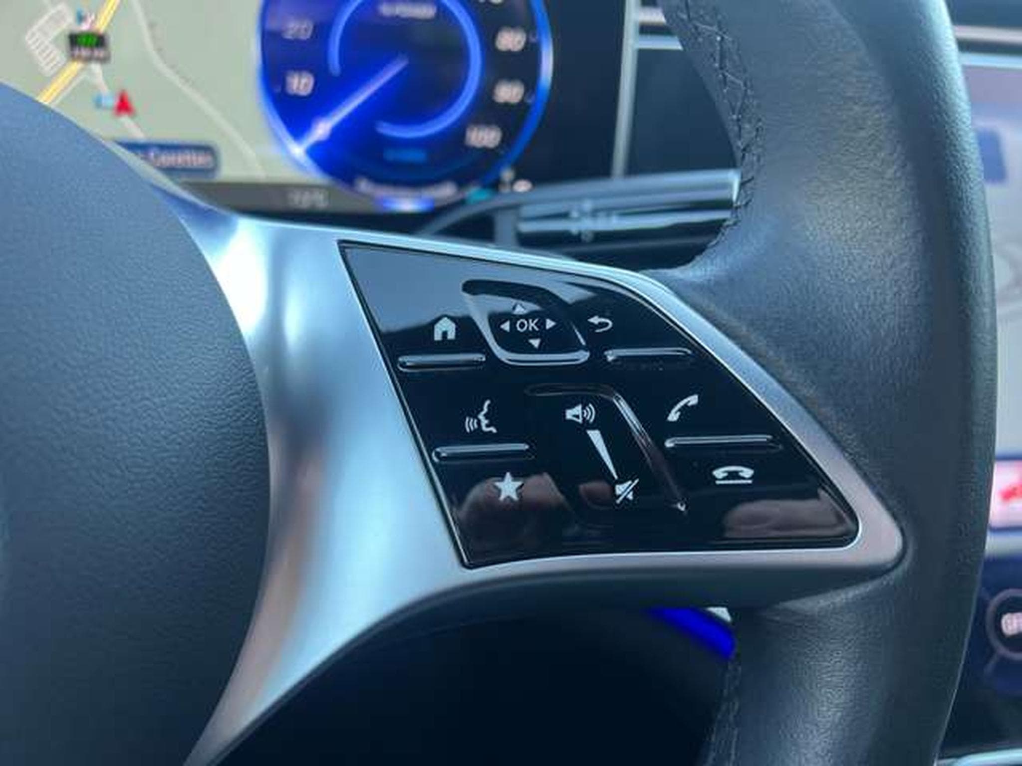Mercedes EQE ELECTRIQUE 245 CV (2023) - Photo 16