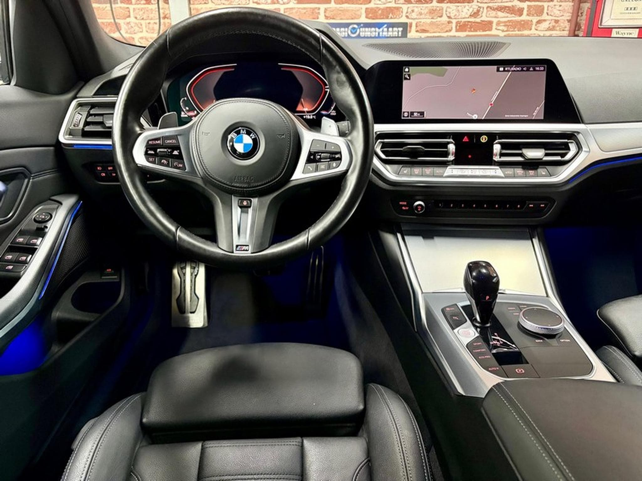 BMW 320 320dA Touring 2.0 190cv Auto xDrive M-SPORT (2022) - Foto 4