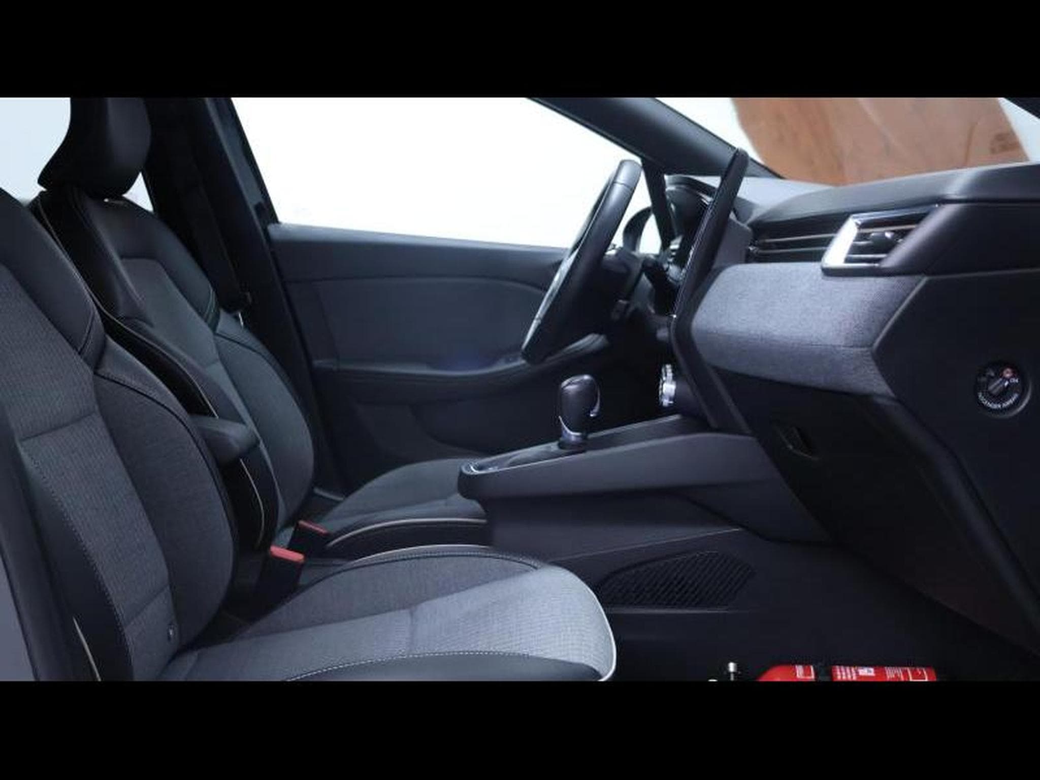 Renault Clio 1.0Tce 90 Intens EDC 7 (2021) - Photo 11