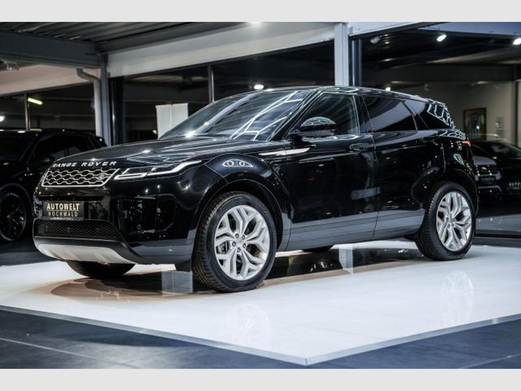 Land-Rover Range Rover Evoque Range Rover Evoque SE 2.0 D NAVI LED RFK ACC SHZ (2023) - Photo 4
