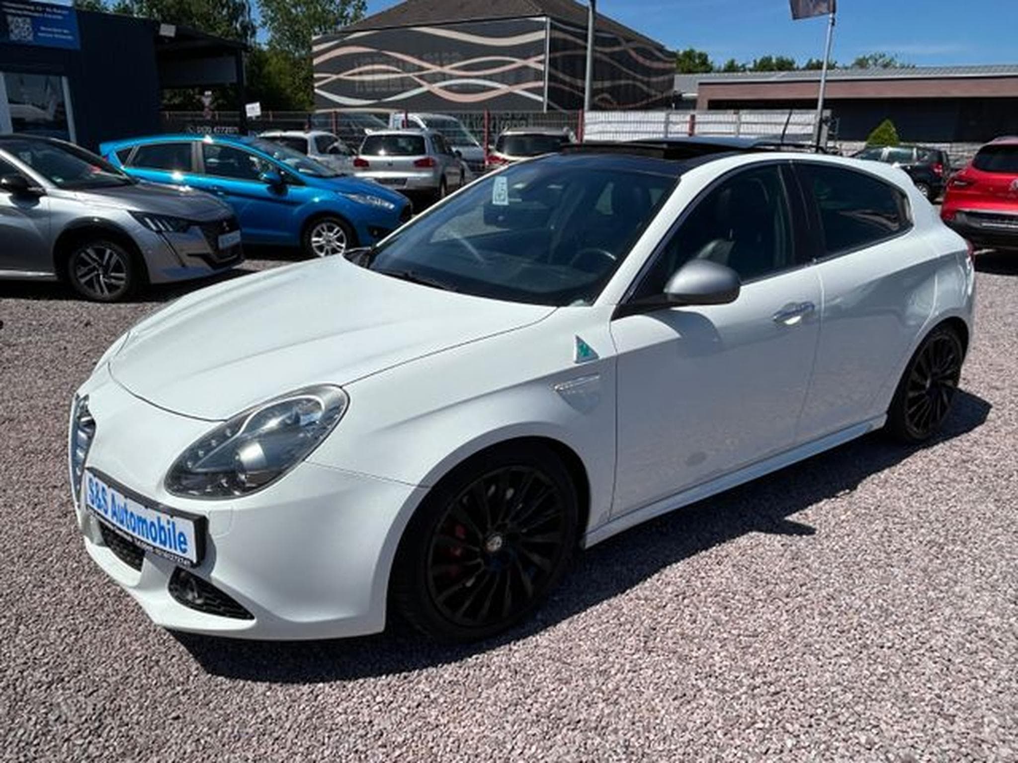 Alfa-Romeo Giulietta Giulietta Quadrifoglio Verde *Panorama*LED* (2013) - Foto 1